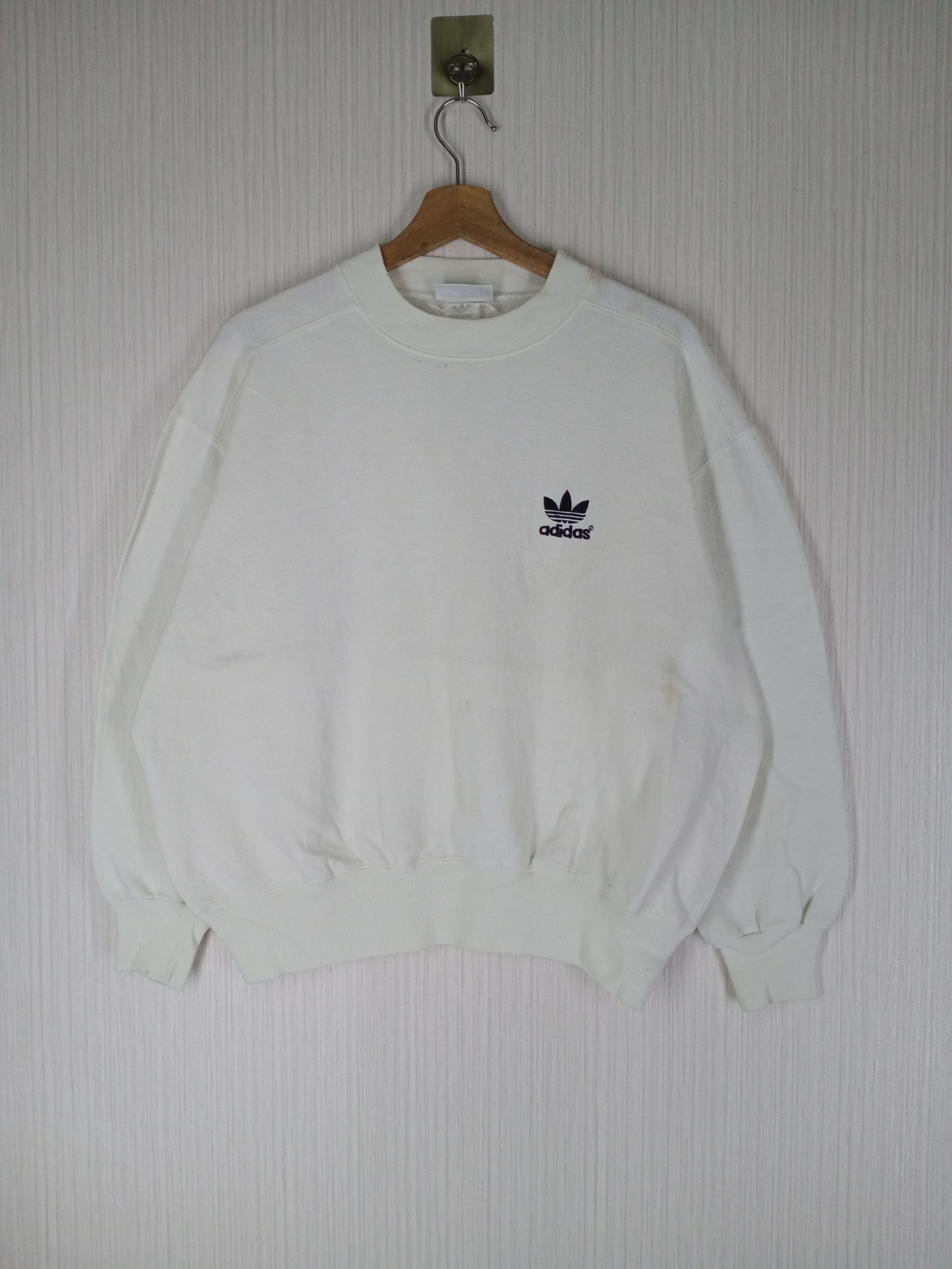 Adidas Rare Vintage 90s Adidas Small Logo Embroidery Sweatshirt Size US L / EU 52-54 / 3 - 1 Thumbnail