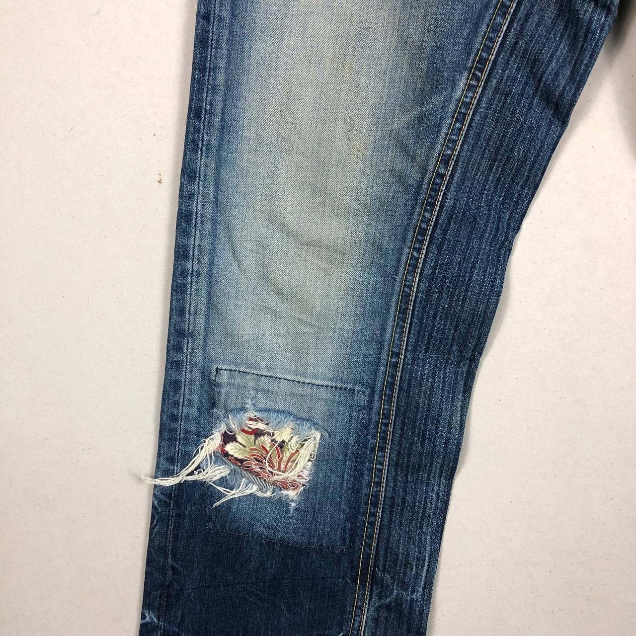 Eternal Eternal Jeans Sashiko Distressed Denim Flowers Patchwork Size US 30 / EU 46 - 7 Thumbnail