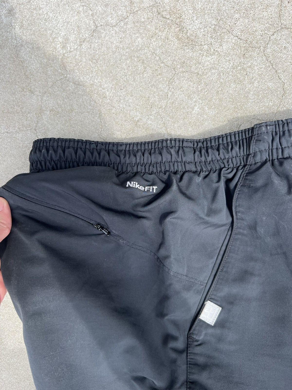 Nike Vintage Nike Pants Graphit Black Size US 32 / EU 48 - 8 Thumbnail