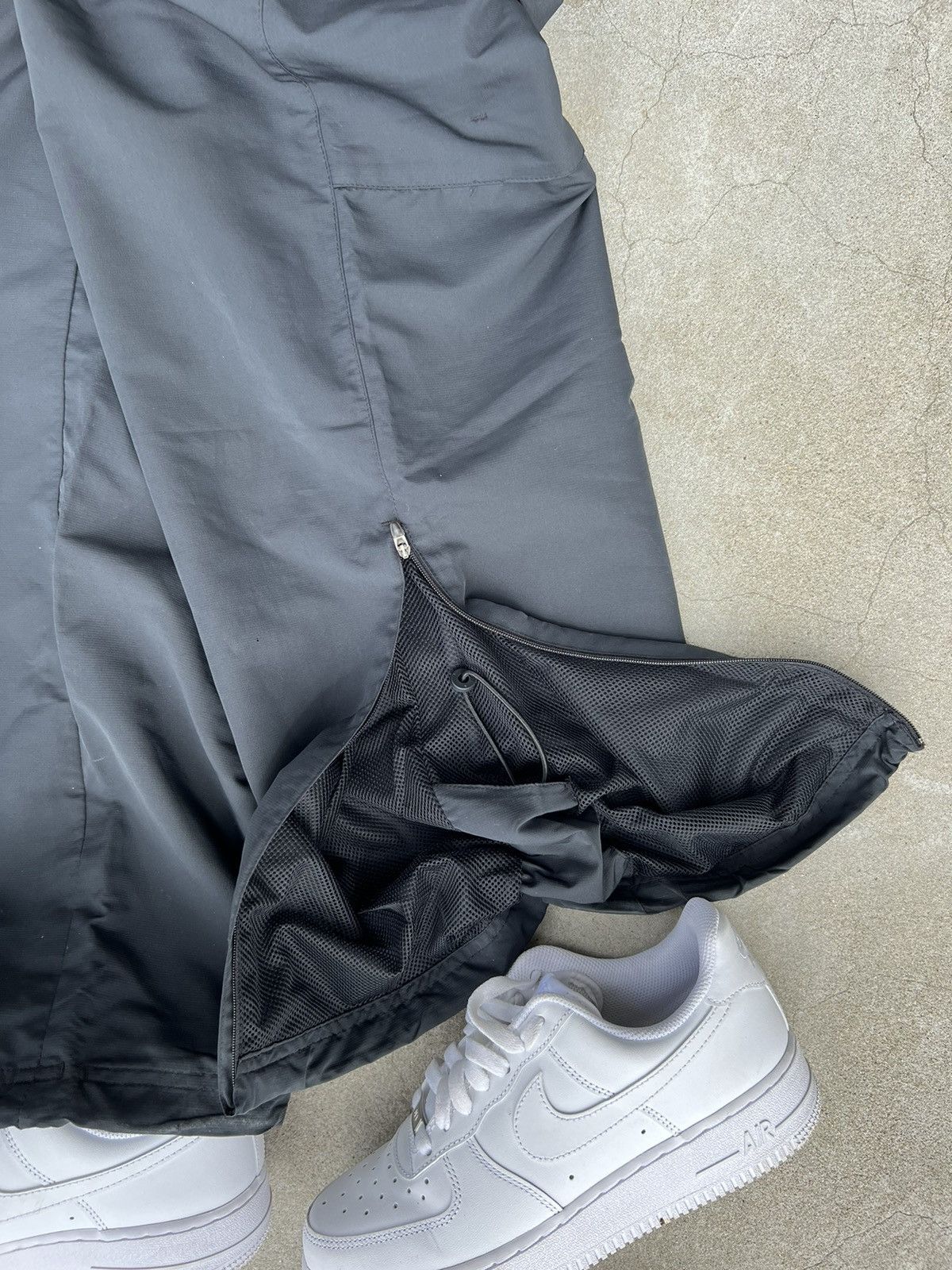 Nike Vintage Nike Pants Graphit Black Size US 32 / EU 48 - 4 Thumbnail