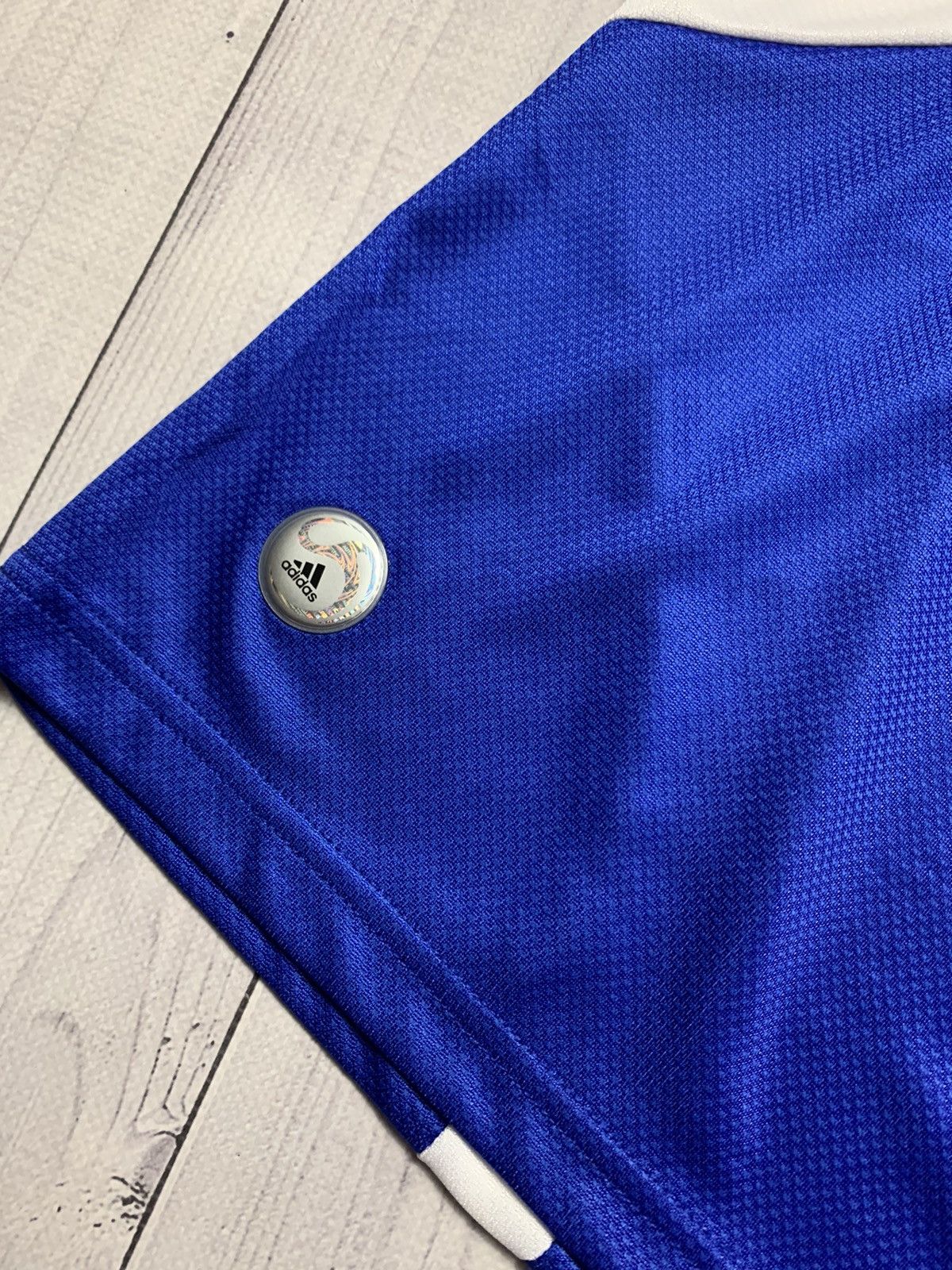 Adidas × Vintage Vintage Soccer jersey Shalke 04 Raul 7 size XL Size US XL / EU 56 / 4 - 6 Thumbnail