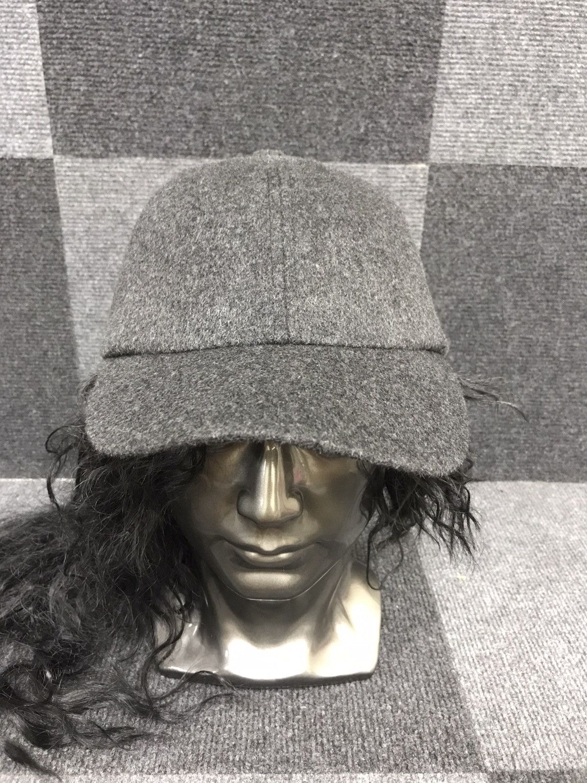 Japanese Brand Uniqlo Wool Grey Cap Size ONE SIZE - 2 Thumbnail