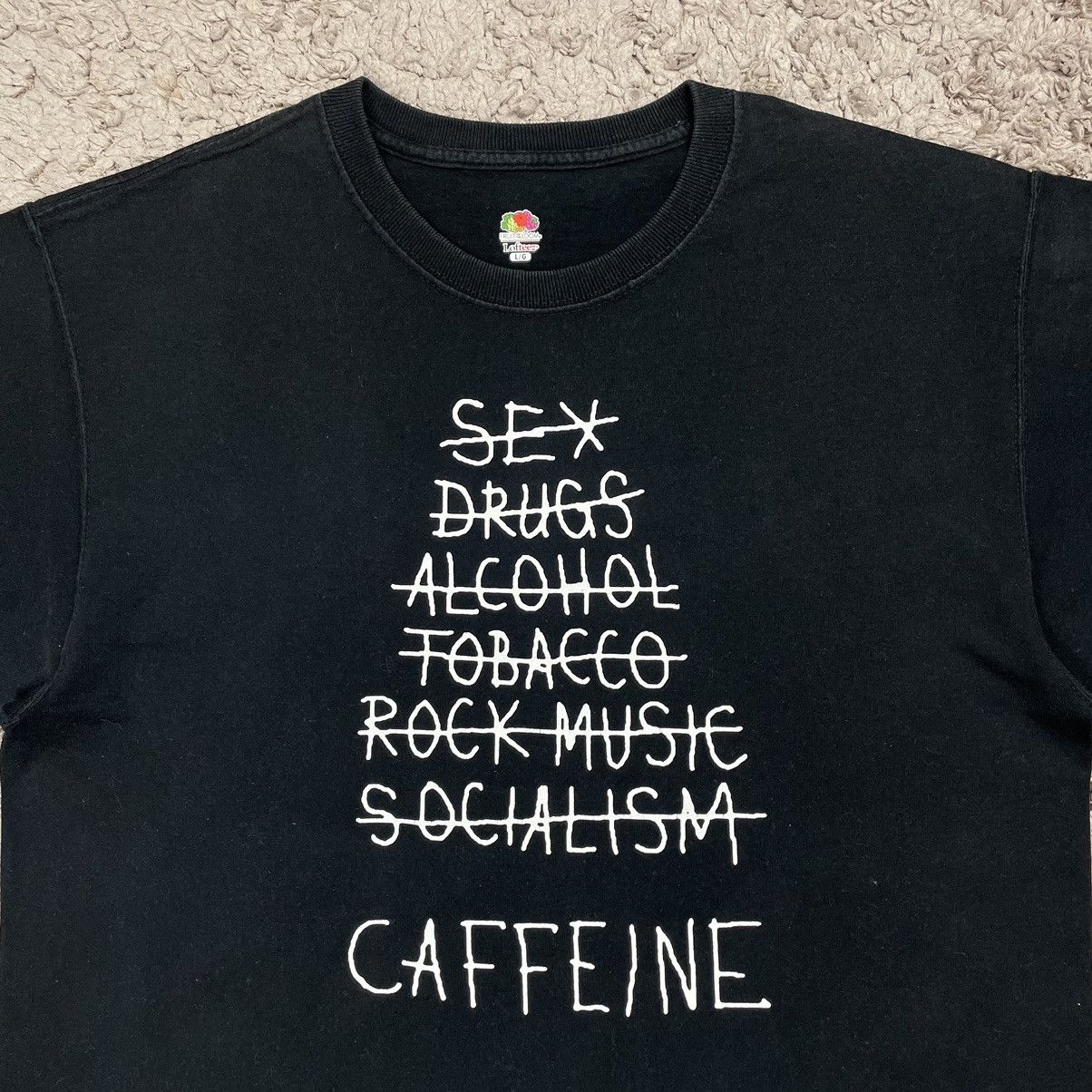 Vintage Farley’s Wording Caffeine is Life T-shirt Size US L / EU 52-54 / 3 - 5 Thumbnail