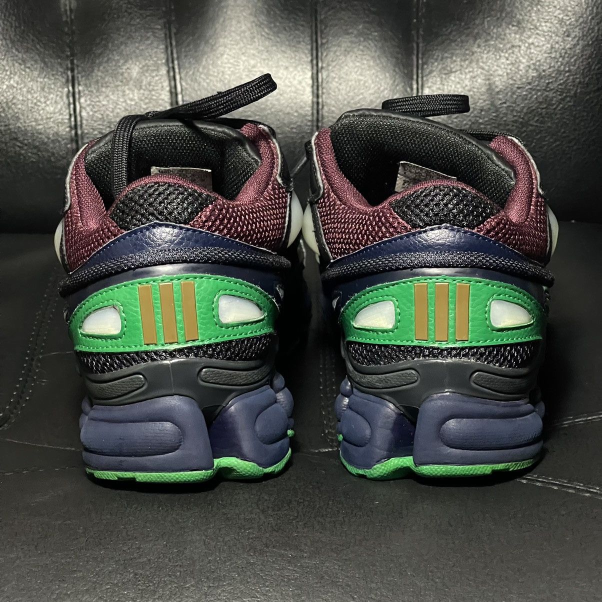 Adidas × Raf Simons Adidas Raf Simons Ozweego Maroon Size US 8 / EU 41 - 2 Thumbnail