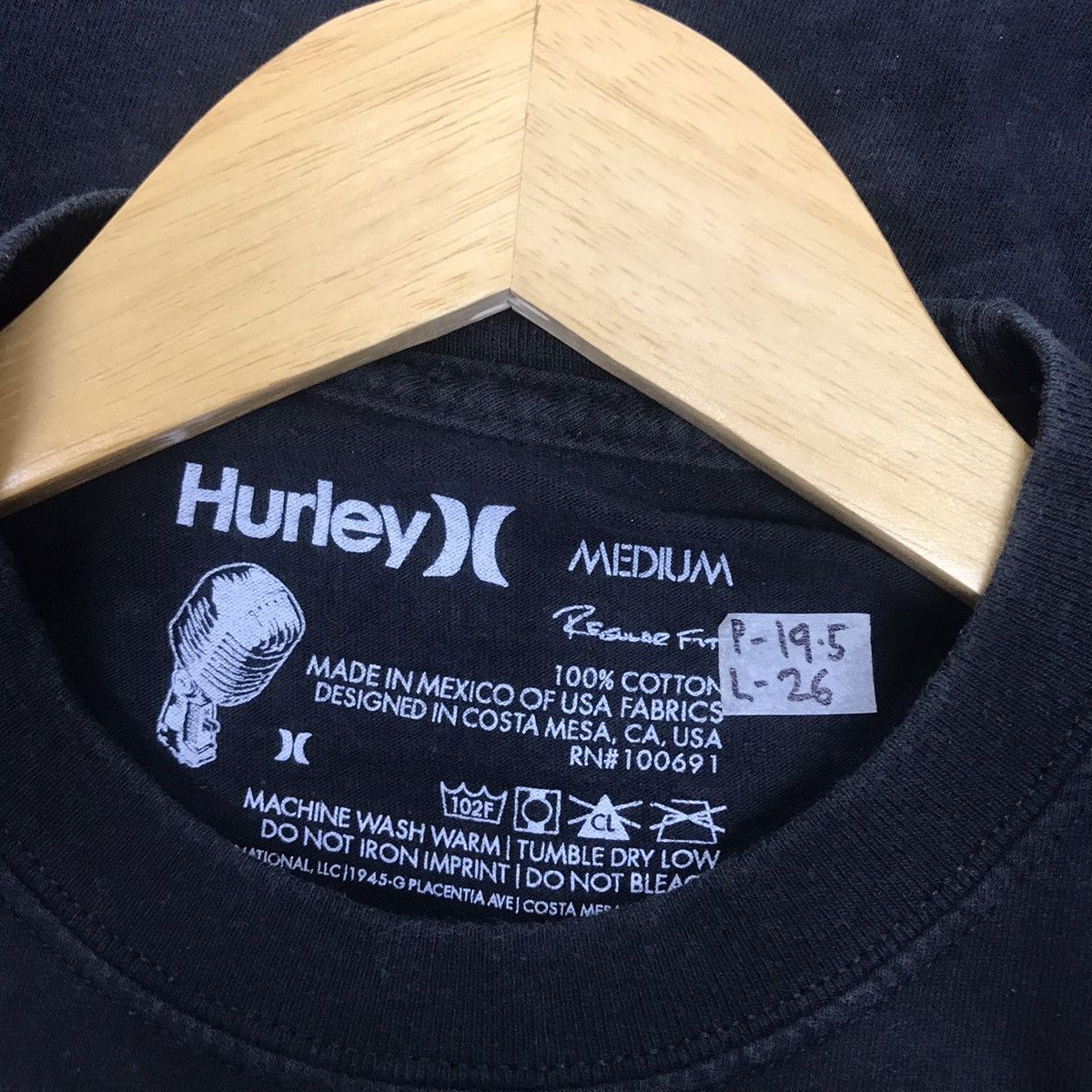 Band Tees × Hurley Weezer Band X Hurley Pacsun Tour T Shirt Size US M / EU 48-50 / 2 - 8 Thumbnail