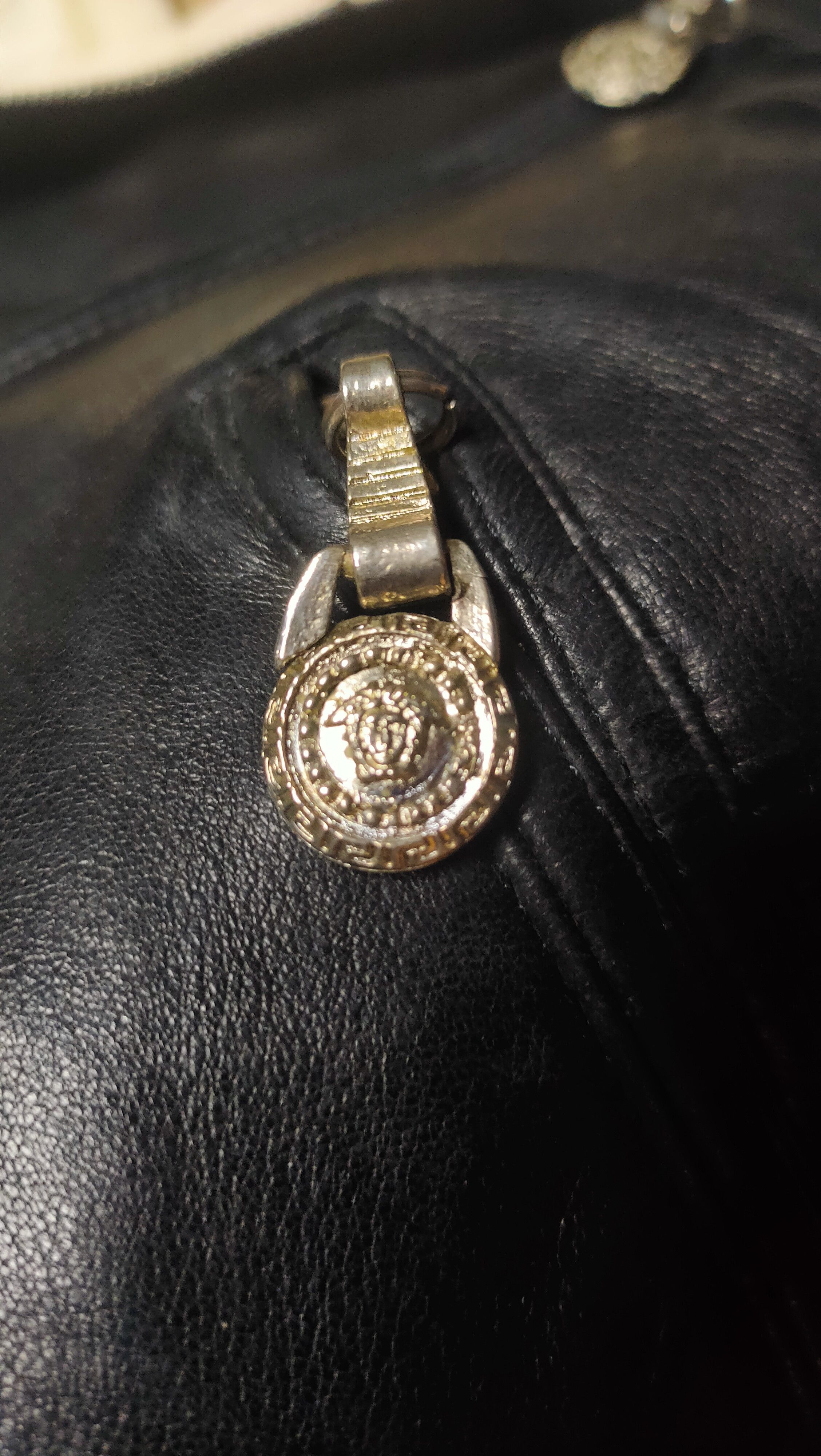Versace 💥OFFER 💥 Gianni Versace 80s Leather Jacket Size XS / US 0-2 / IT 36-38 - 10 Thumbnail