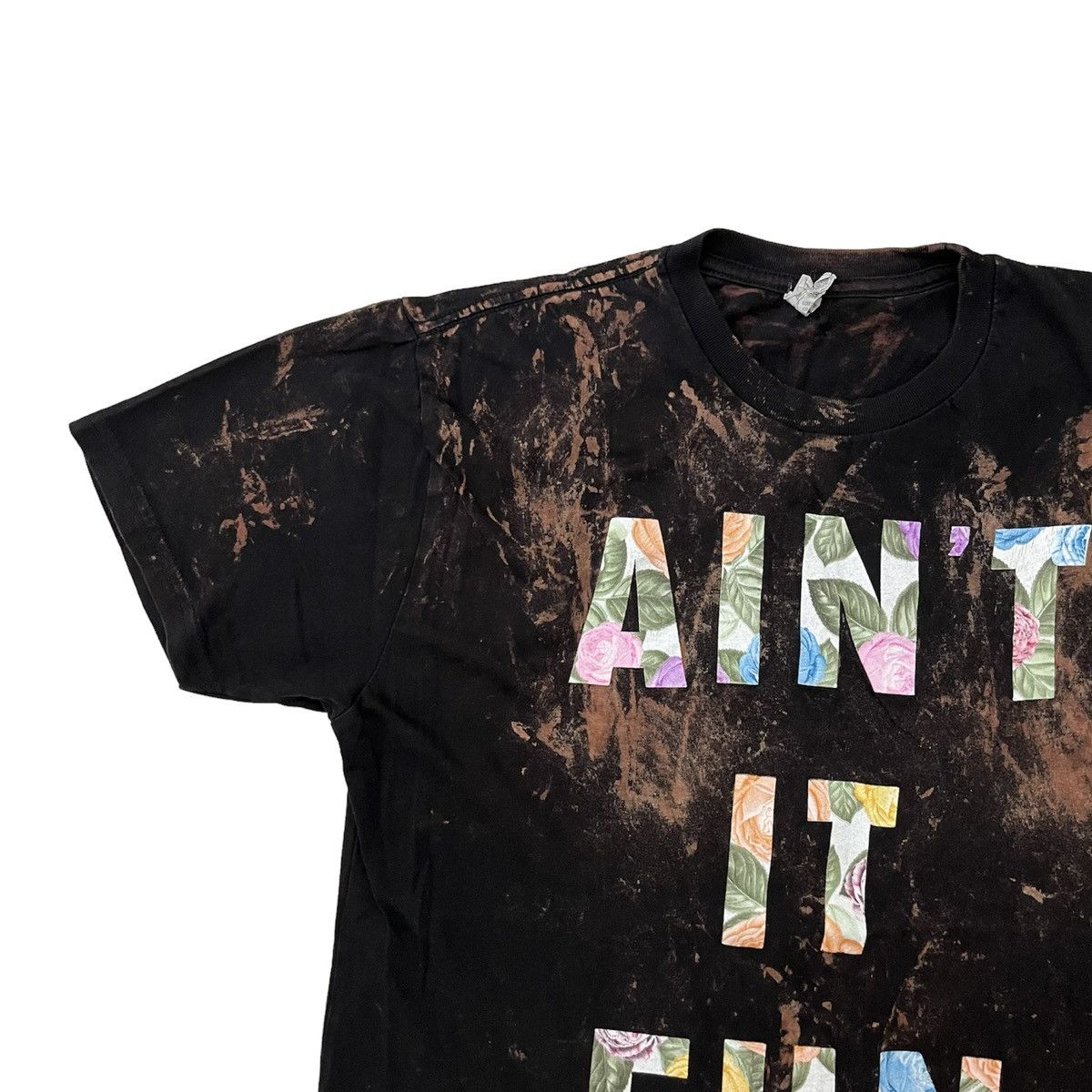 Band Tees Paramore Ain’t It Fun Promo Album Bleach Design Tee Size US M / EU 48-50 / 2 - 4 Thumbnail