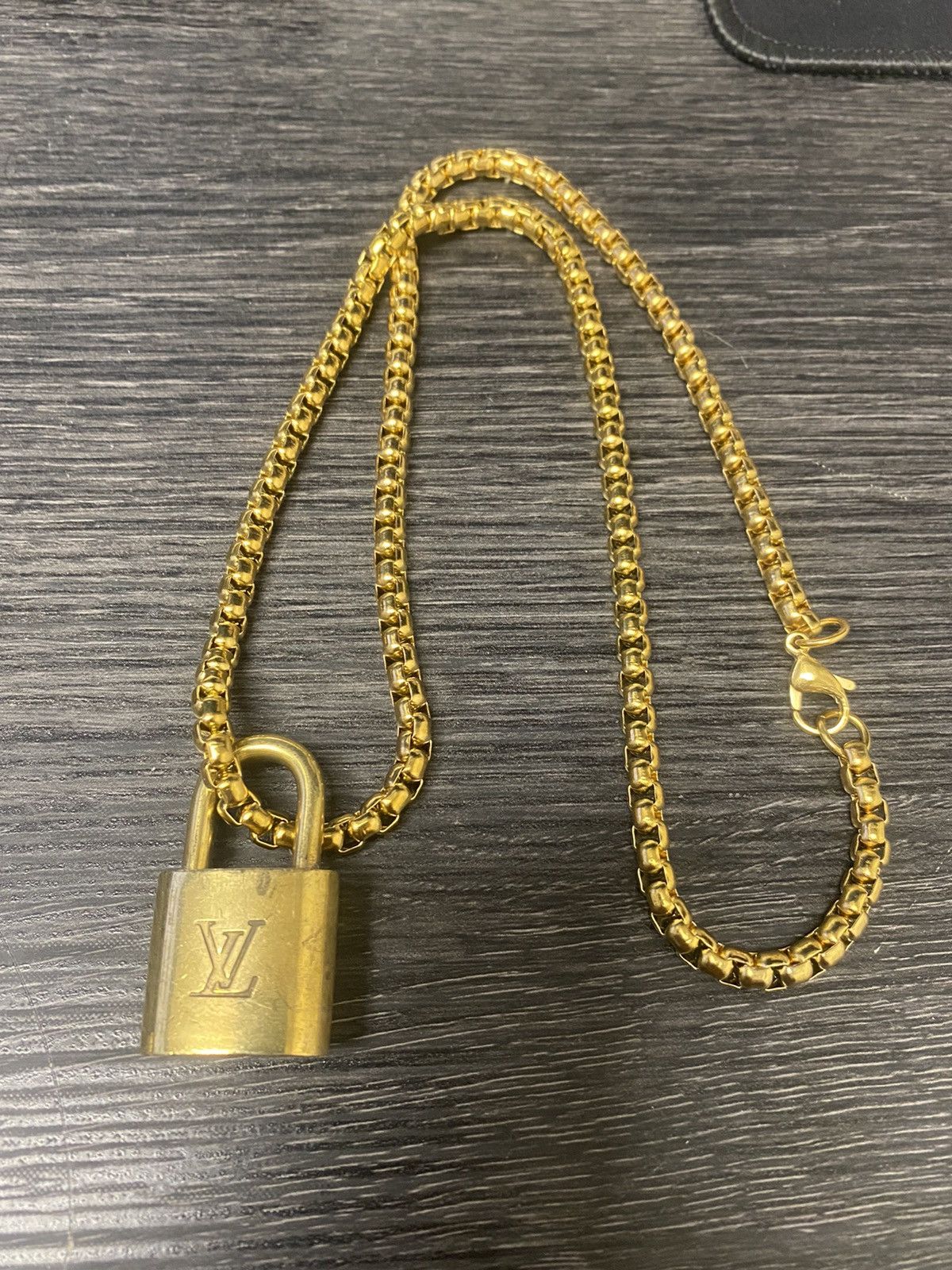 Louis Vuitton Louis Vuitton Gold Lock Pendant Chain Necklace | Grailed