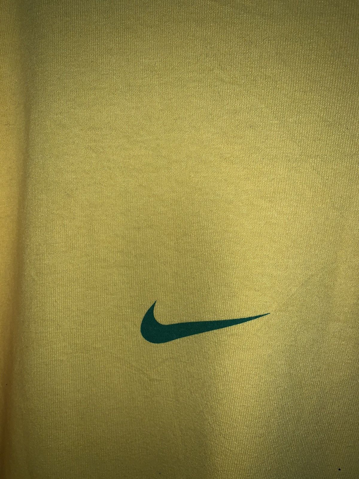 Nike RARE!!!Nike RONALDINHO 10(BRAZIL) T-shirt Size US XL / EU 56 / 4 - 8 Thumbnail