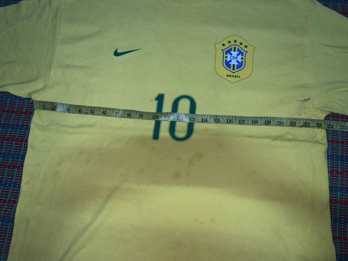 Nike RARE!!!Nike RONALDINHO 10(BRAZIL) T-shirt Size US XL / EU 56 / 4 - 11 Thumbnail