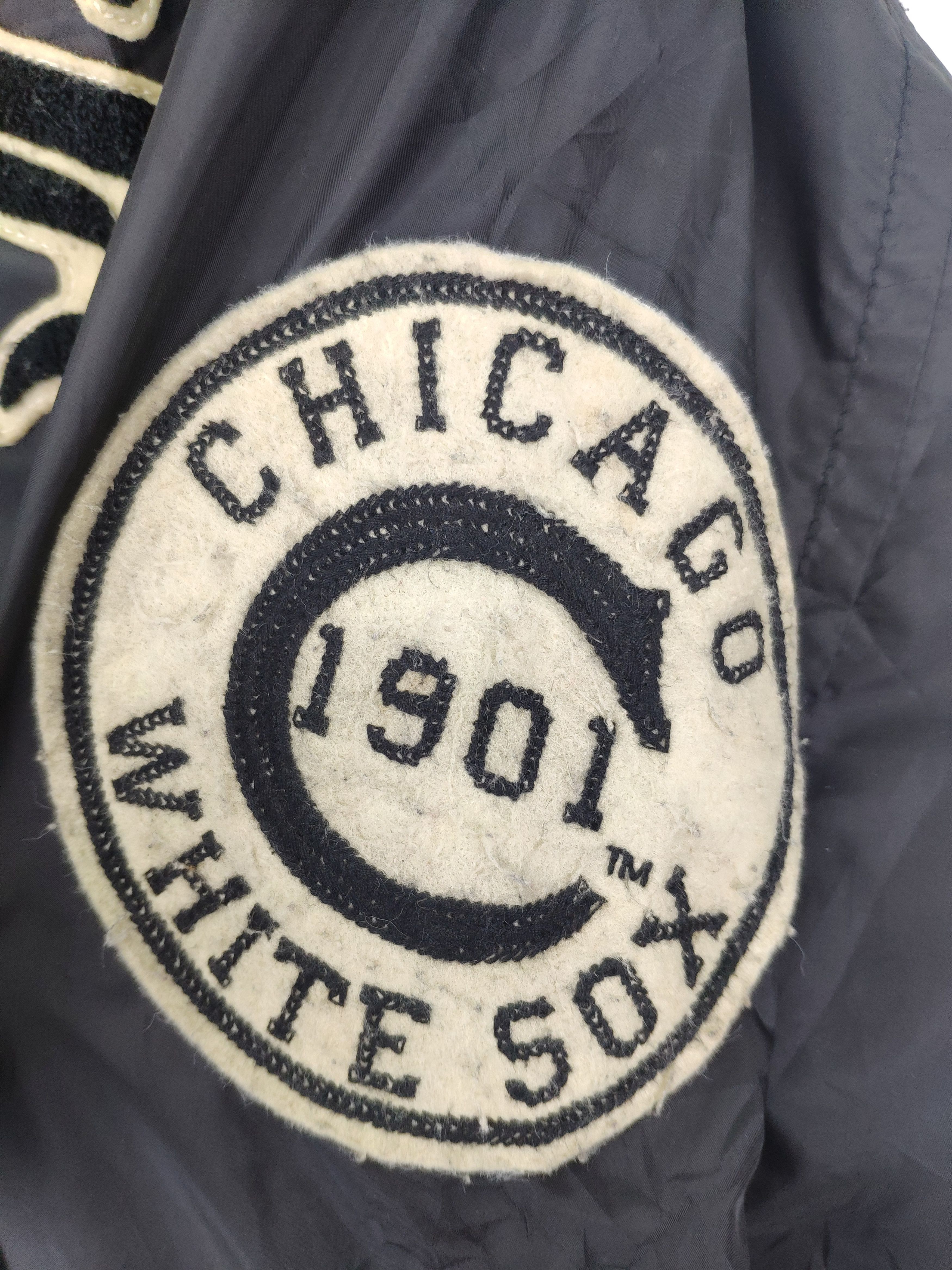 MLB Vintage MLB Jacket Chicago White Sox by Uniqlo Size US L / EU 52-54 / 3 - 8 Thumbnail