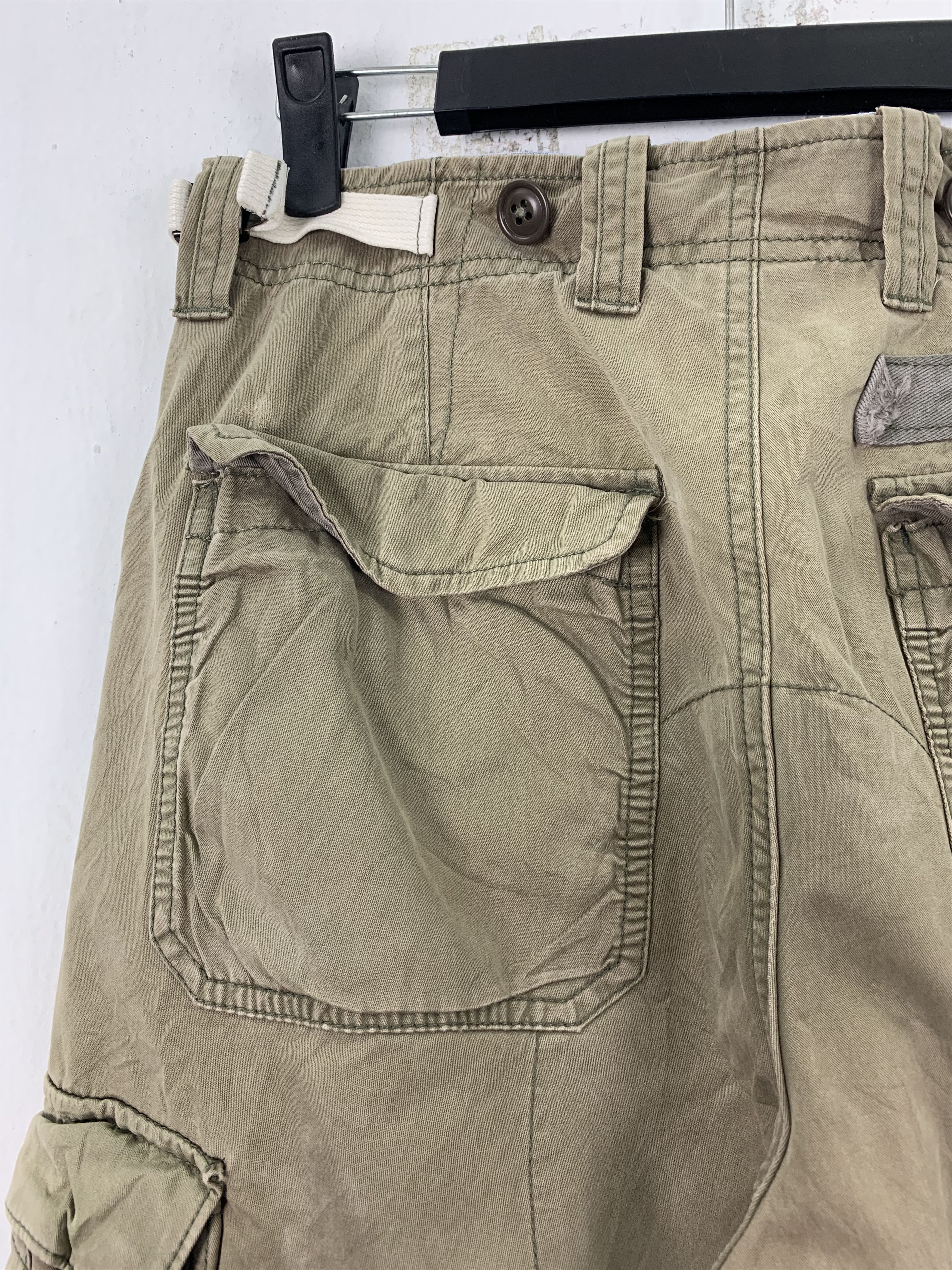 Gap Cargo Pants Japanese Branded Vintage Streetwear Cargo Pants Size US 31 - 13 Thumbnail