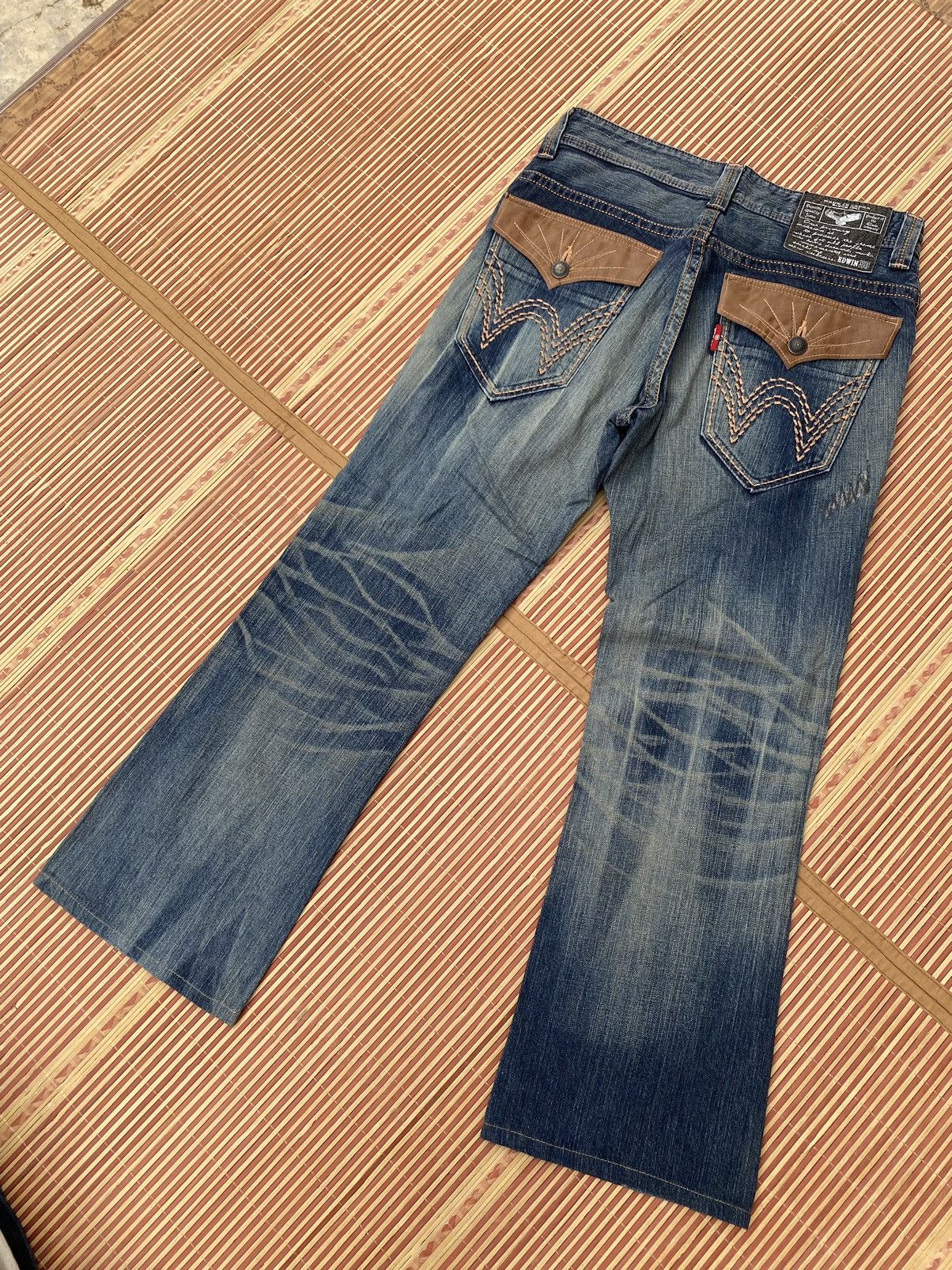 Edwin Vintage Distressed Edwin Flare Pant Size US 32 / EU 48 - 2 Thumbnail