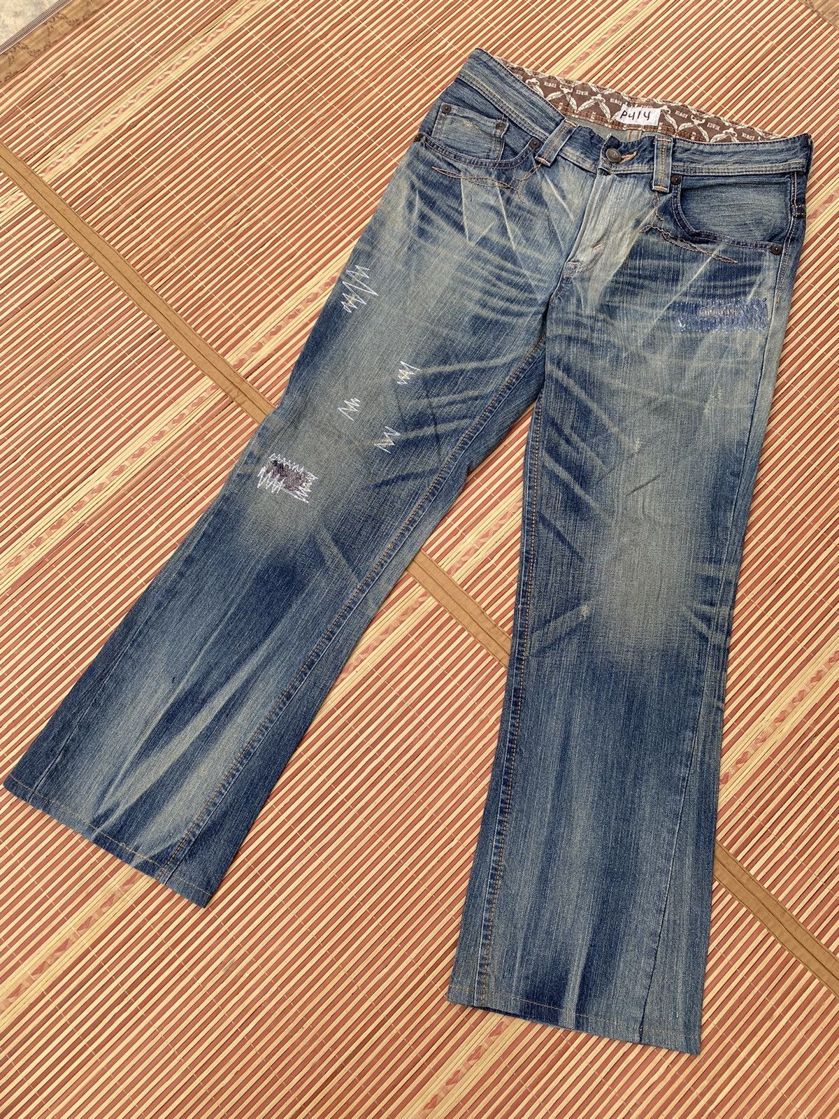 Edwin Vintage Distressed Edwin Flare Pant Size US 32 / EU 48 - 1 Thumbnail