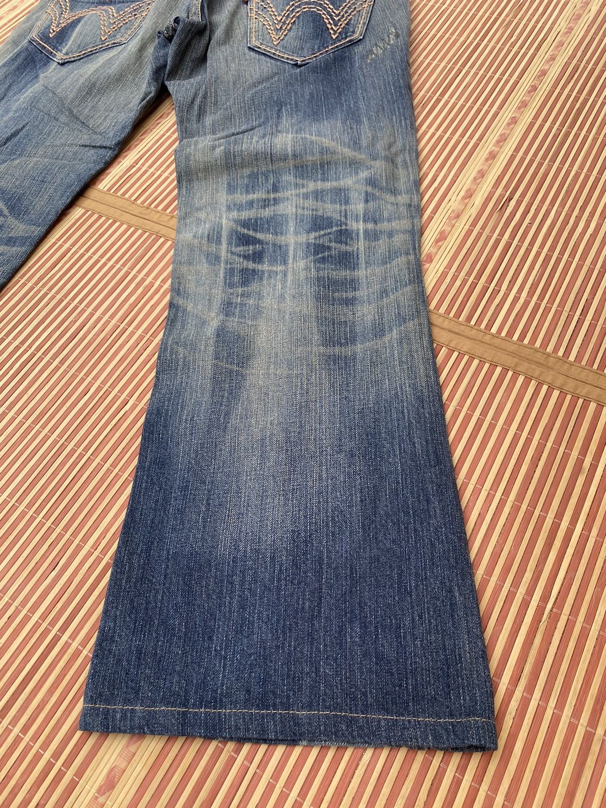 Edwin Vintage Distressed Edwin Flare Pant Size US 32 / EU 48 - 6 Thumbnail