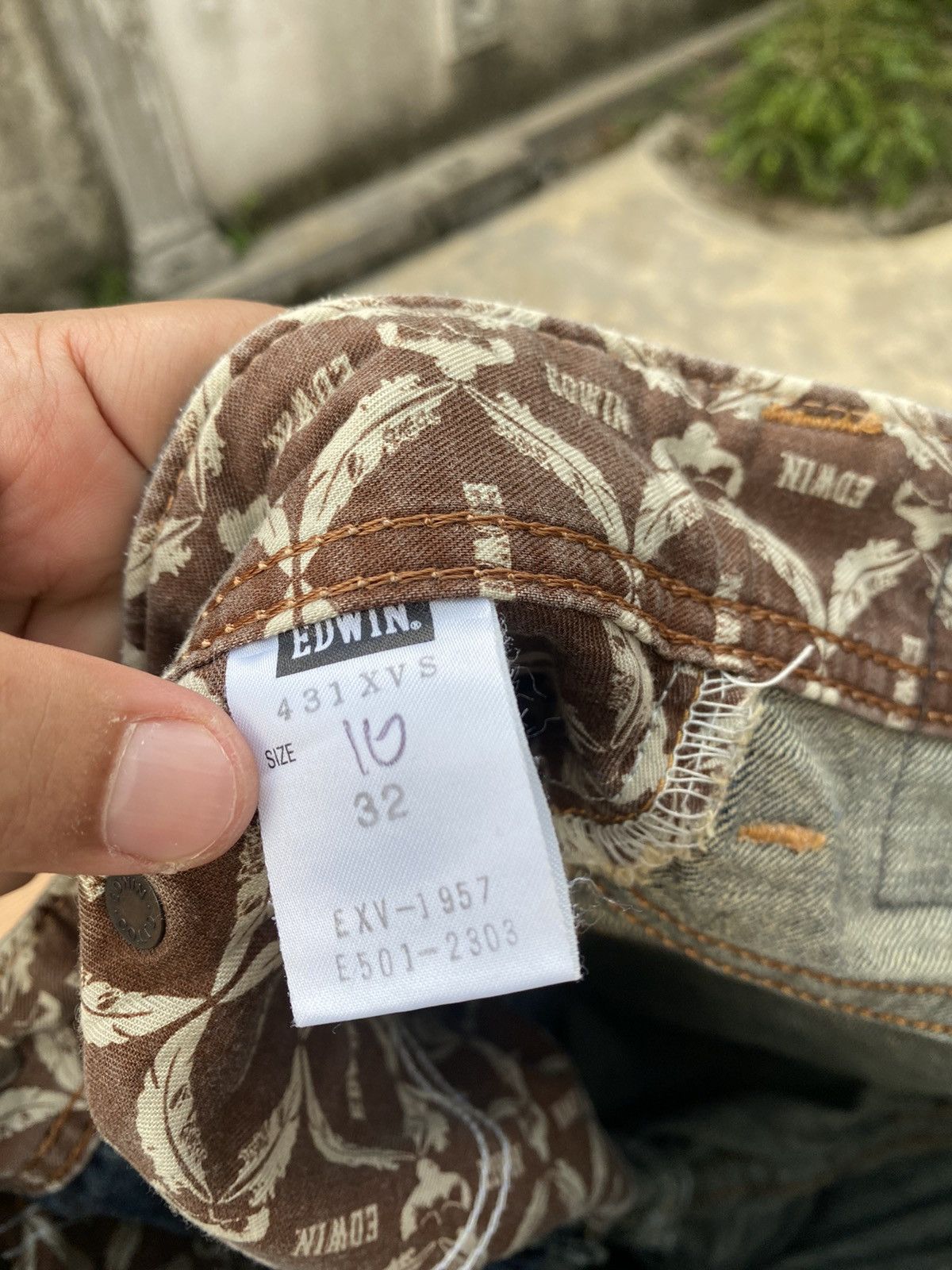 Edwin Vintage Distressed Edwin Flare Pant Size US 32 / EU 48 - 8 Thumbnail