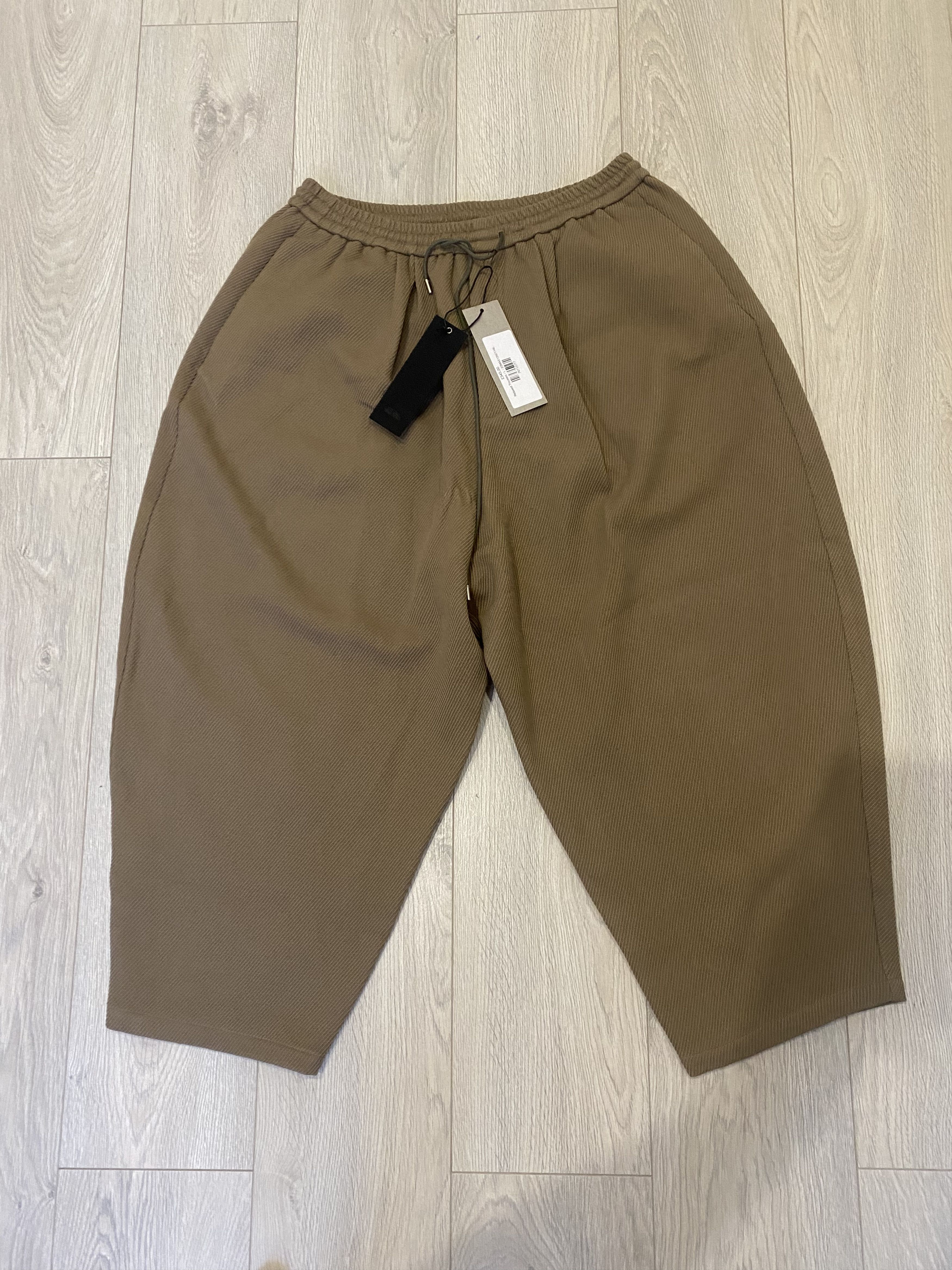 image of Joe Chia Relax Baloon Pants Size L in Beige, Men's