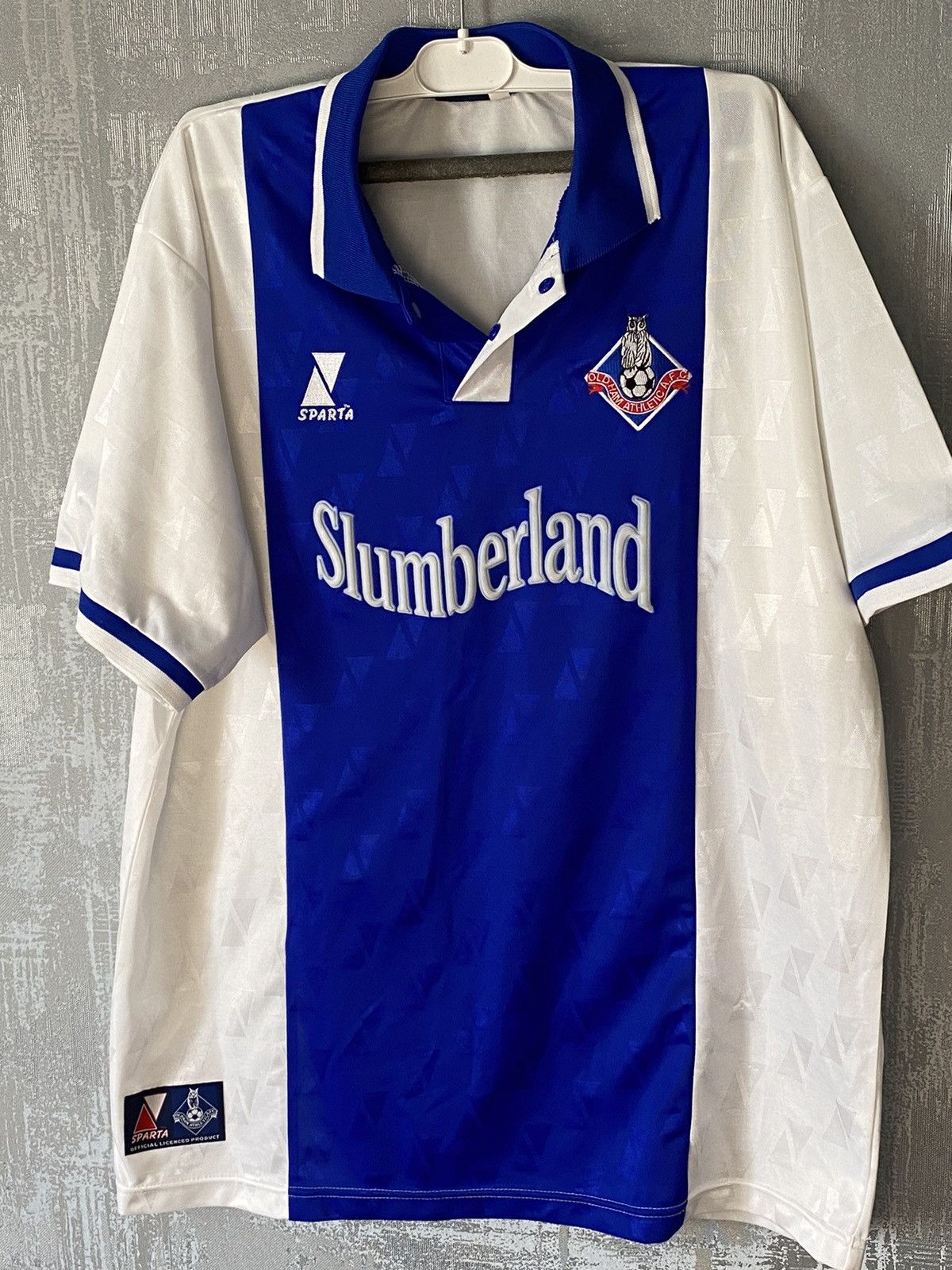 Vintage 2000 2001 Oldham Athletic Home Vintage Soccer Jersey Size US XL / EU 56 / 4 - 1 Thumbnail