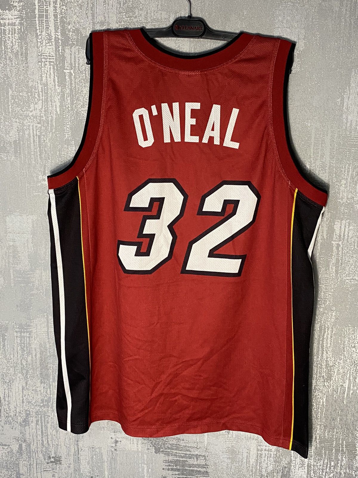 Champion Vintage Miami Heat Champion Jersey NBA # 32 Shaquille O’Neal Size US XL / EU 56 / 4 - 2 Thumbnail