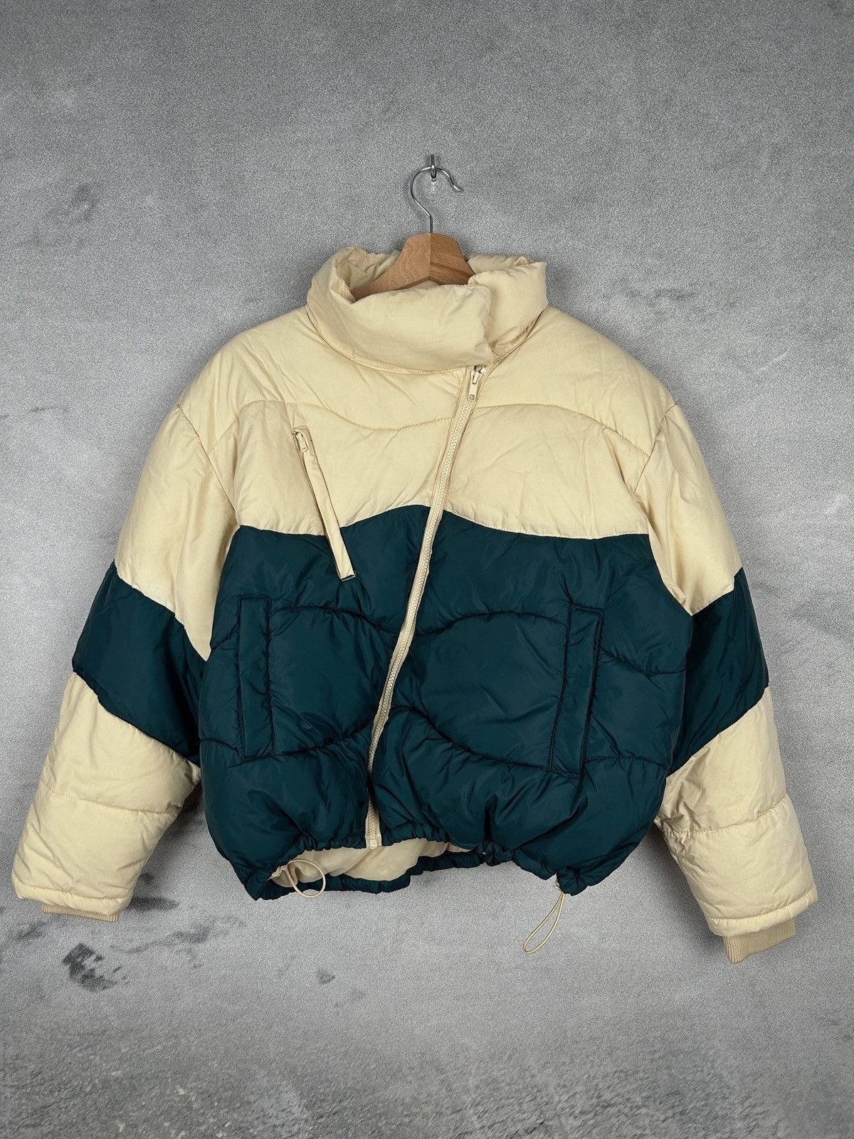 Weekday Weekday Puffer Jacket Streetwear Fashion Down Size US XS / EU 42 / 0 - 1 Thumbnail