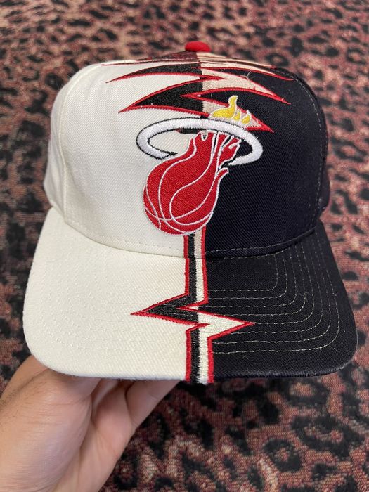 Starter Vintage MIAMI HEAT Shockwave Hat Cap Adjustable Strapback