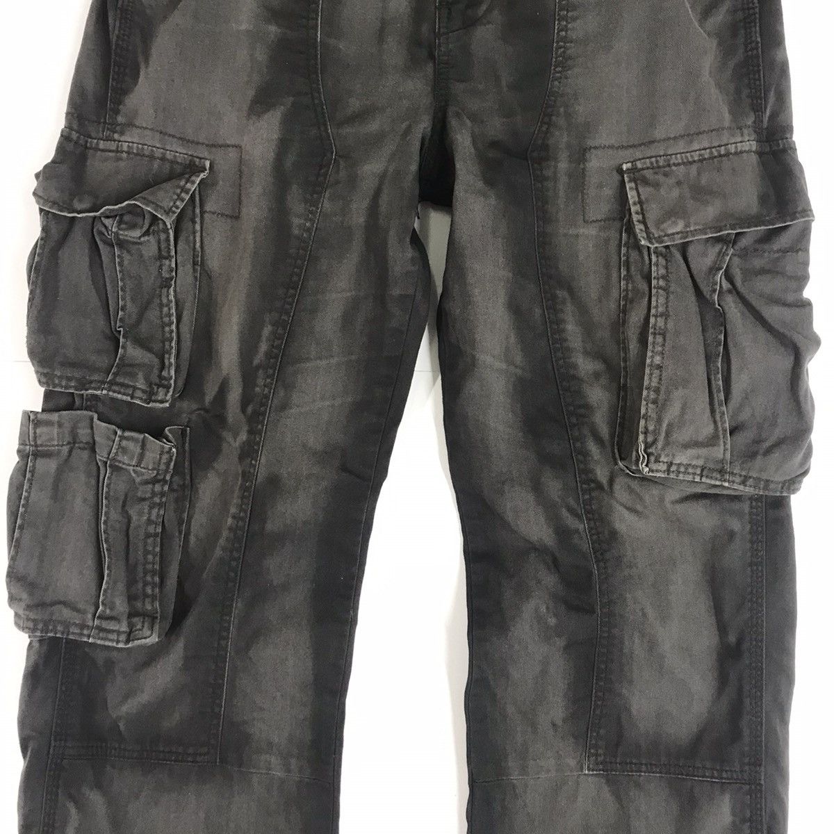 Beauty Beast × Gap Gap Tactical Cargo Black faded Spray style Double knees pant Size US 34 / EU 50 - 3 Thumbnail