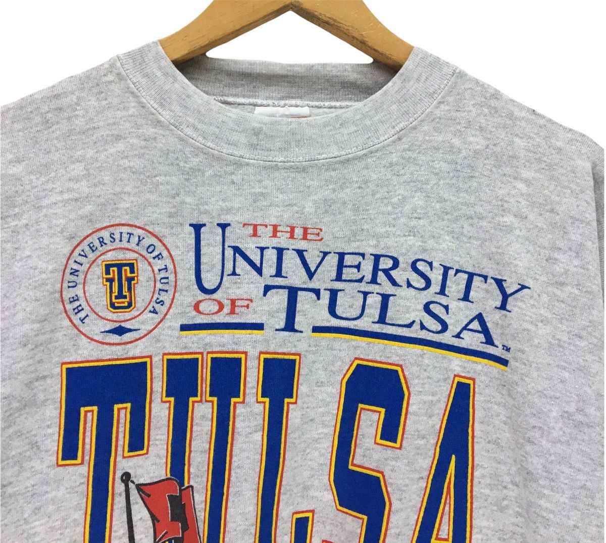 Tultex Vintage 90s UNIVERSITY OF TULSA Sweatshirts Size US M / EU 48-50 / 2 - 5 Thumbnail