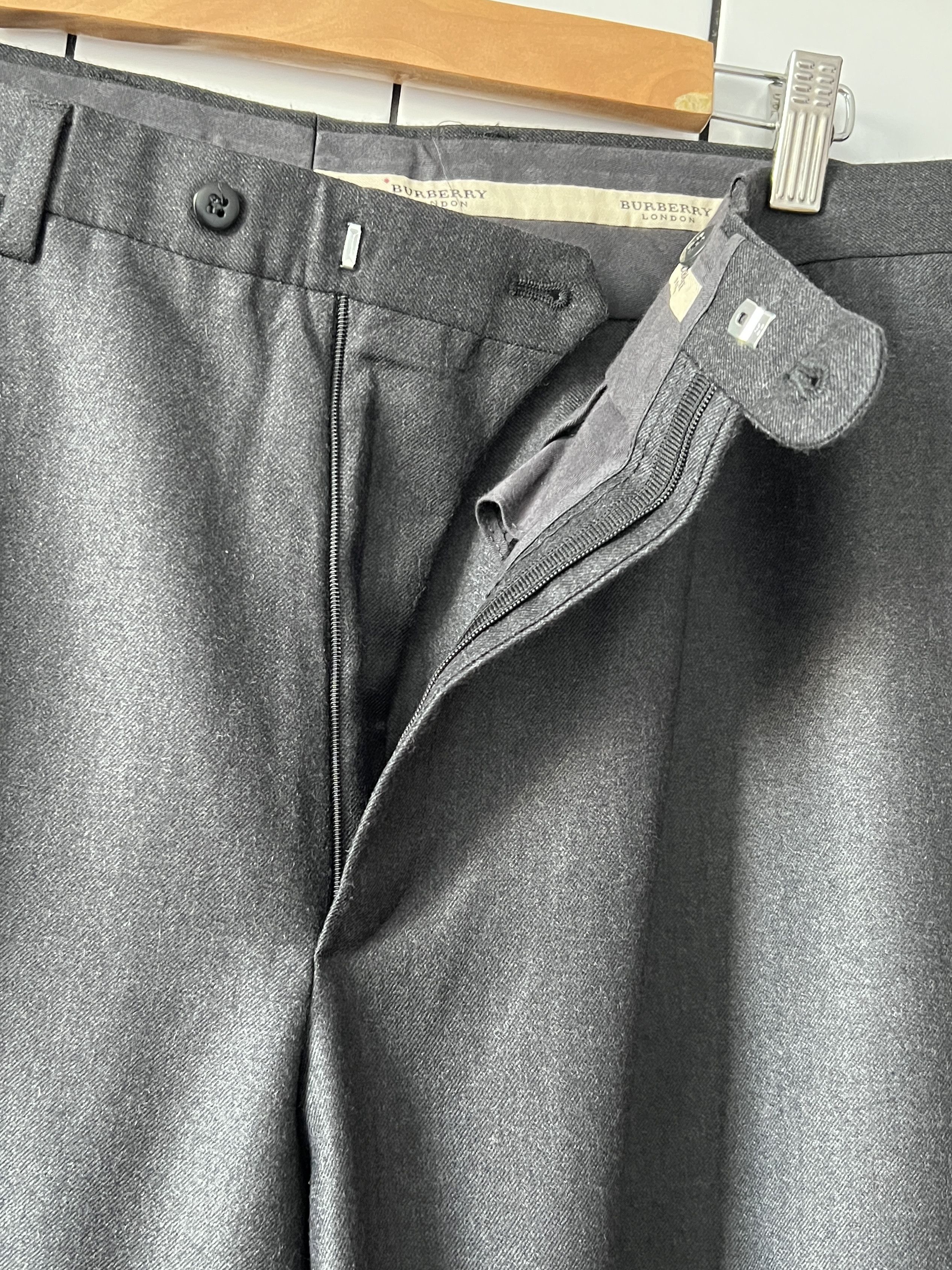Burberry BURBERRY Pants Suit Trousers Wool Gray A8048 Size US 36 / EU 52 - 11 Thumbnail