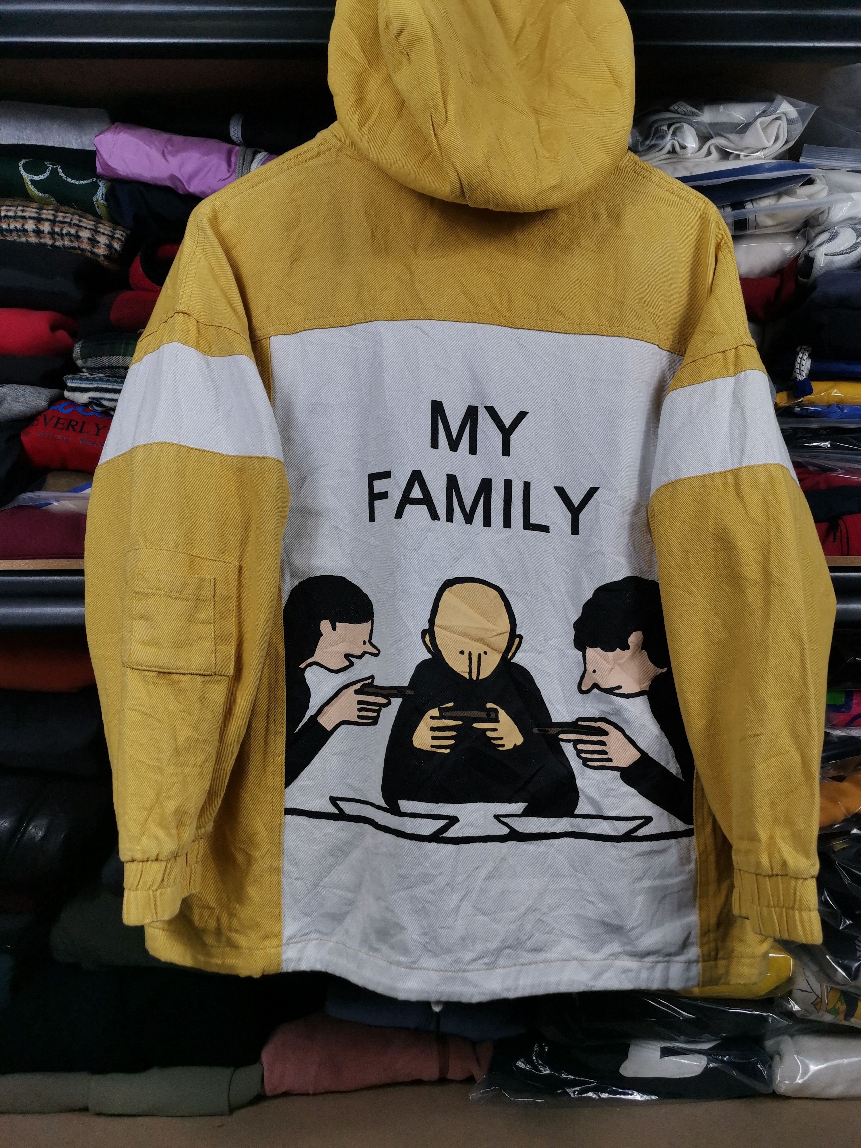 Japanese Brand Vintage Japanese Brand Cartoon My Family Denim Hoodie Size US L / EU 52-54 / 3 - 1 Thumbnail