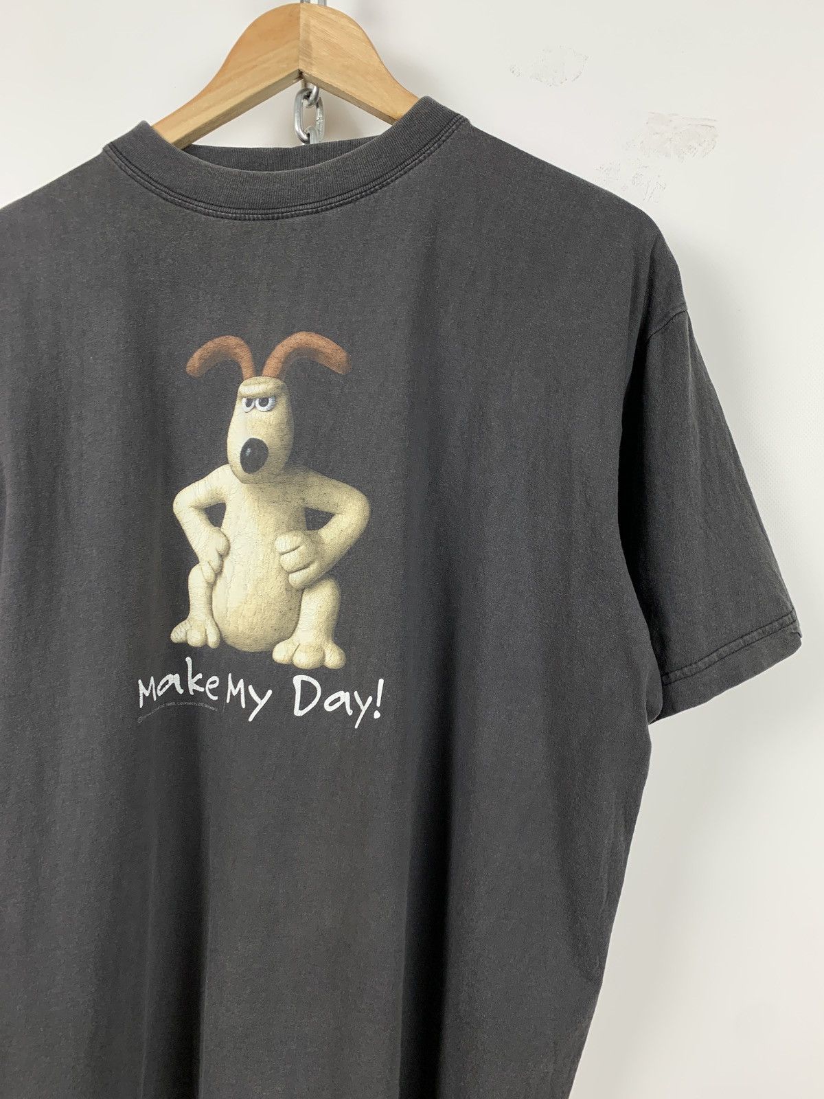 Cartoon Network 1989 Vintage Wallace & Gromit Make My Day Faded T-Shirt Size US XL / EU 56 / 4 - 4 Thumbnail