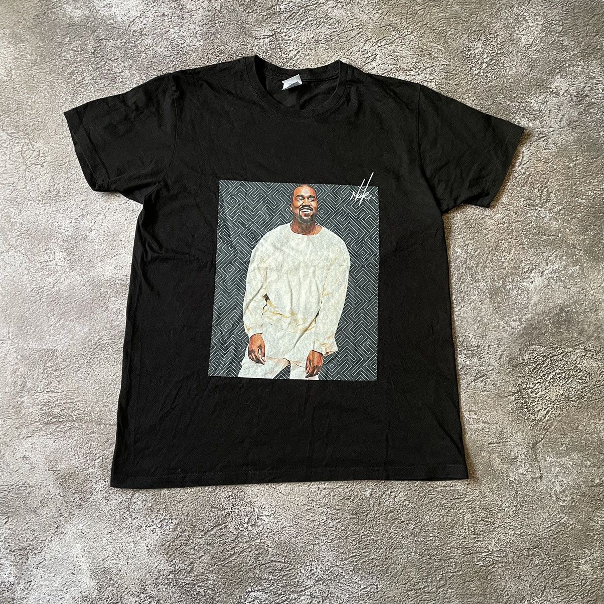 Vintage Vintage Y2K Kanye West Graduation Graphic Tee Streetwear L Size US L / EU 52-54 / 3 - 2 Thumbnail