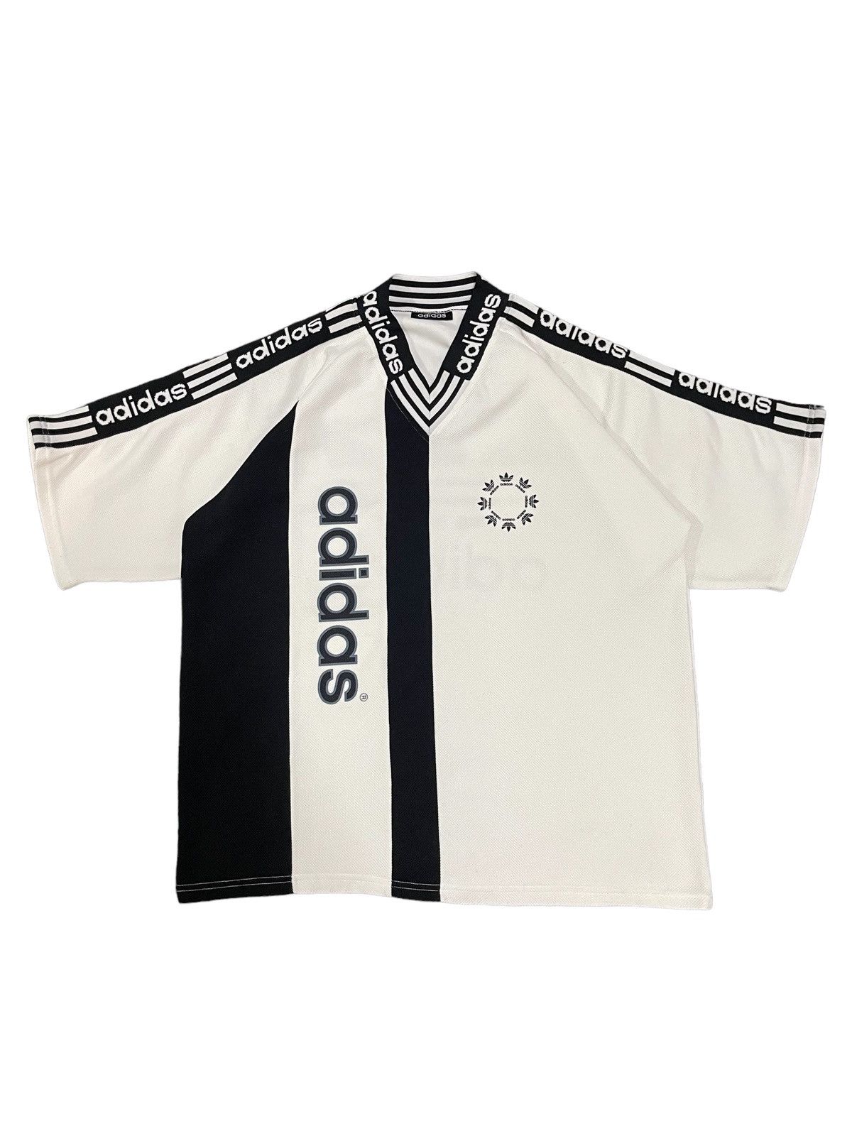Adidas 🔥Rare🔥 Vintage 80s Adidas Trefoil Big Logo Jerseys Size US L / EU 52-54 / 3 - 1 Thumbnail