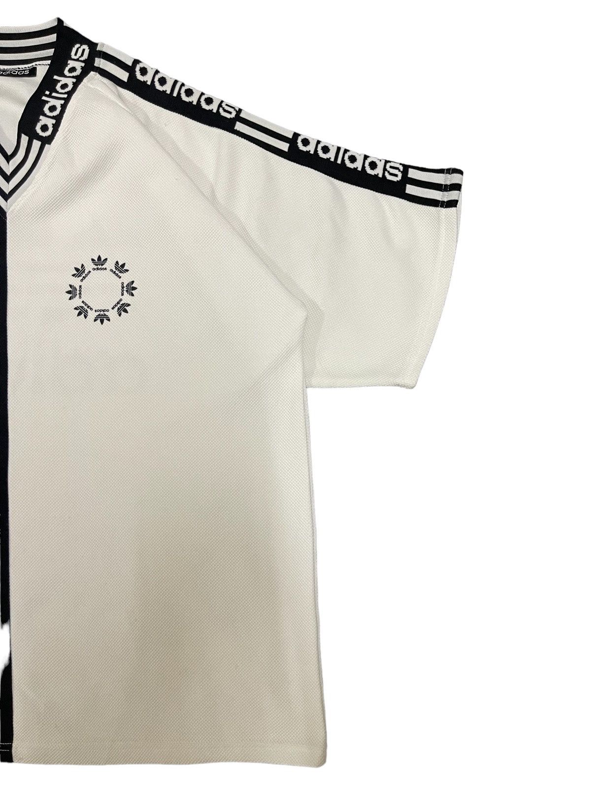 Adidas 🔥Rare🔥 Vintage 80s Adidas Trefoil Big Logo Jerseys Size US L / EU 52-54 / 3 - 5 Thumbnail