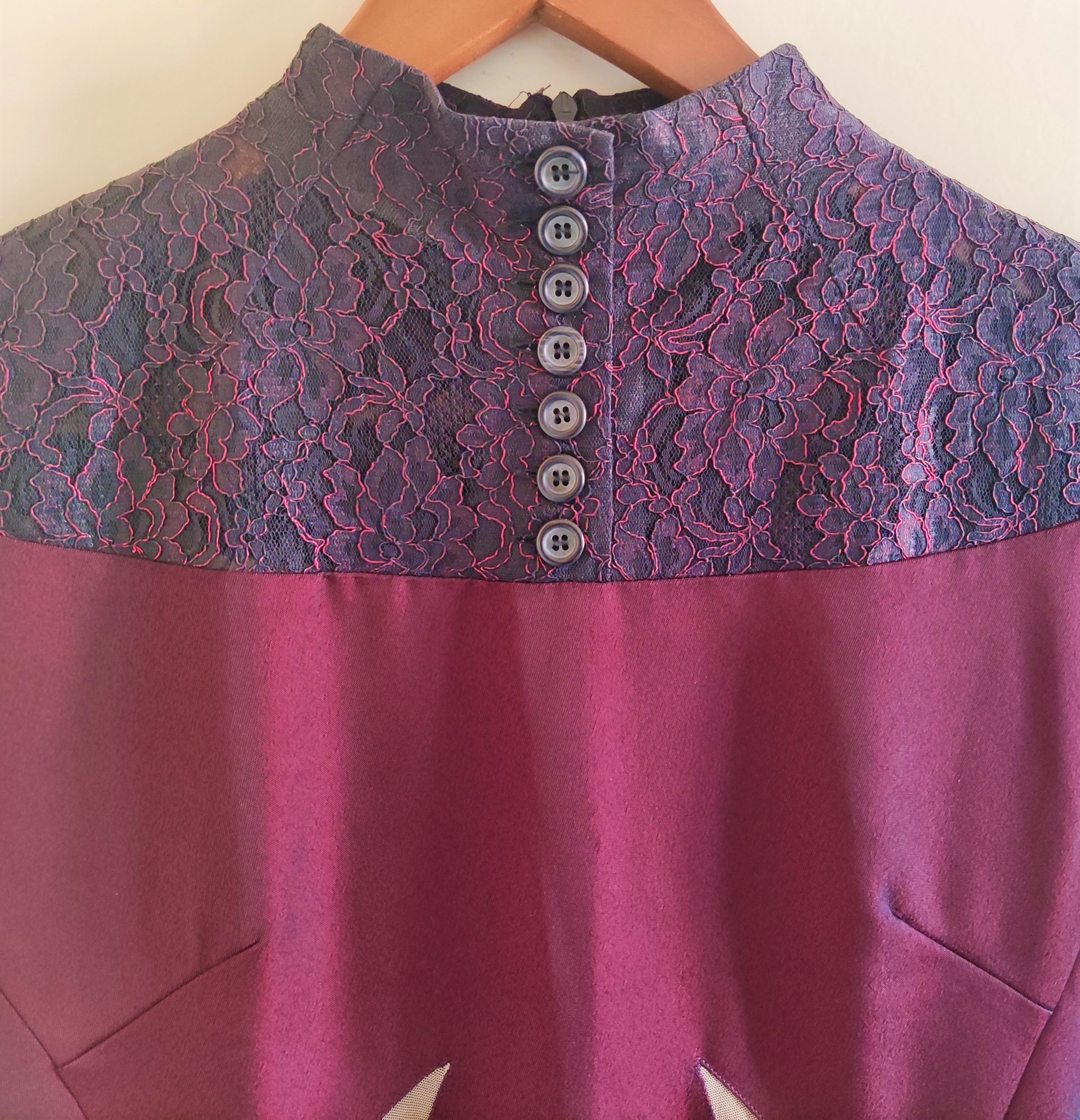 Alexander McQueen Early Alexander McQueen Joan Of Arc Lace Button Runway Dress Size M / US 6-8 / IT 42-44 - 4 Thumbnail