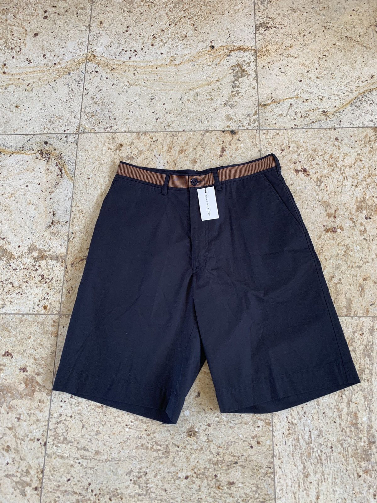 Dries Van Noten Pasadena Shorts in Navy Size US 30 / EU 46 - 2 Thumbnail