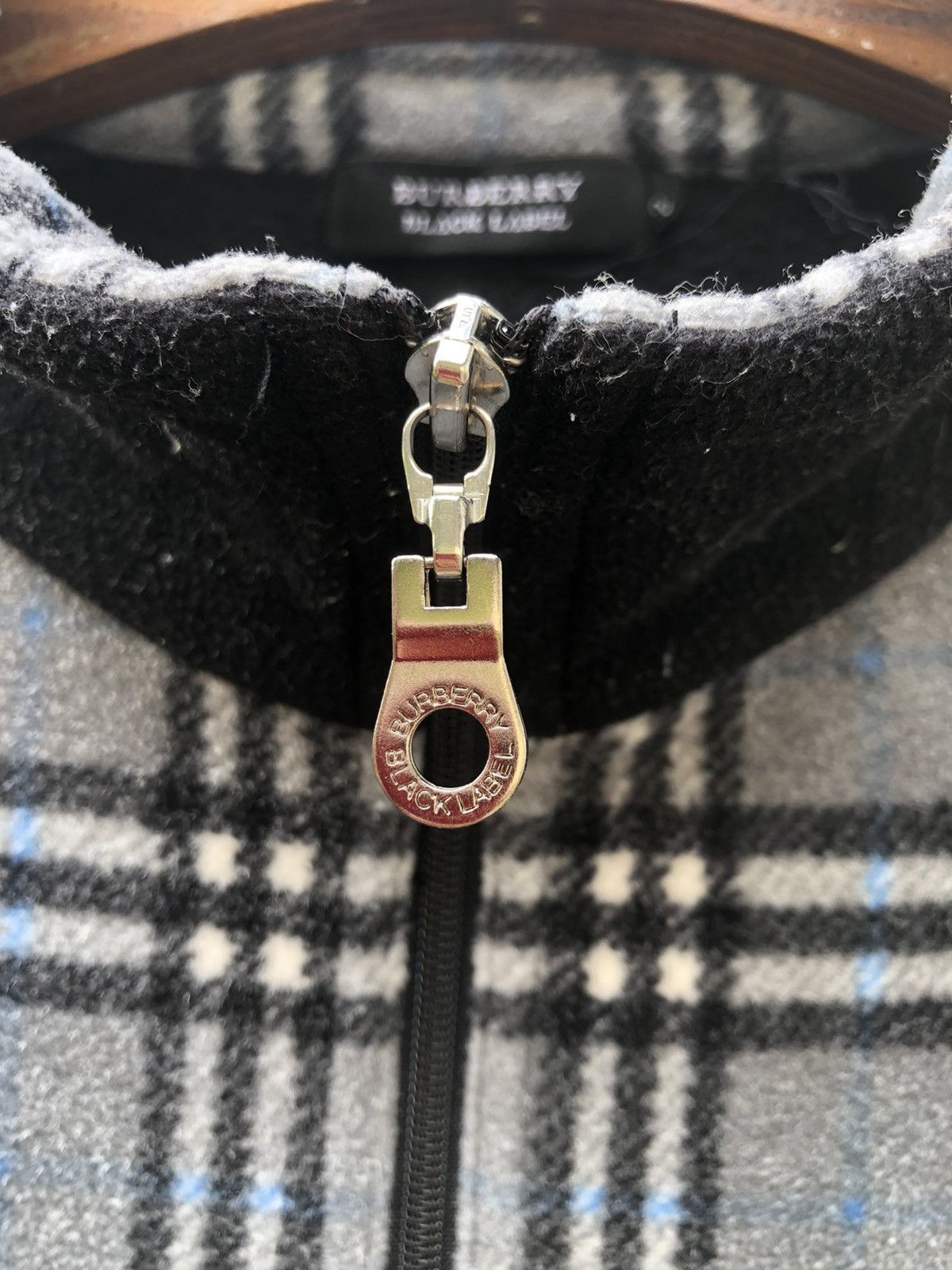 Black Label × Burberry Rare burberry black label blue nova check sweater Size US M / EU 48-50 / 2 - 7 Thumbnail