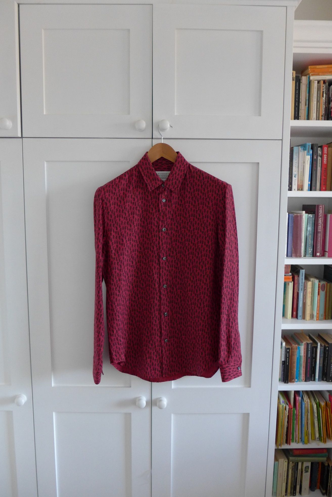 Maison Margiela Margiela SS16 Red Figure Print Shirt Size US M / EU 48-50 / 2 - 2 Thumbnail