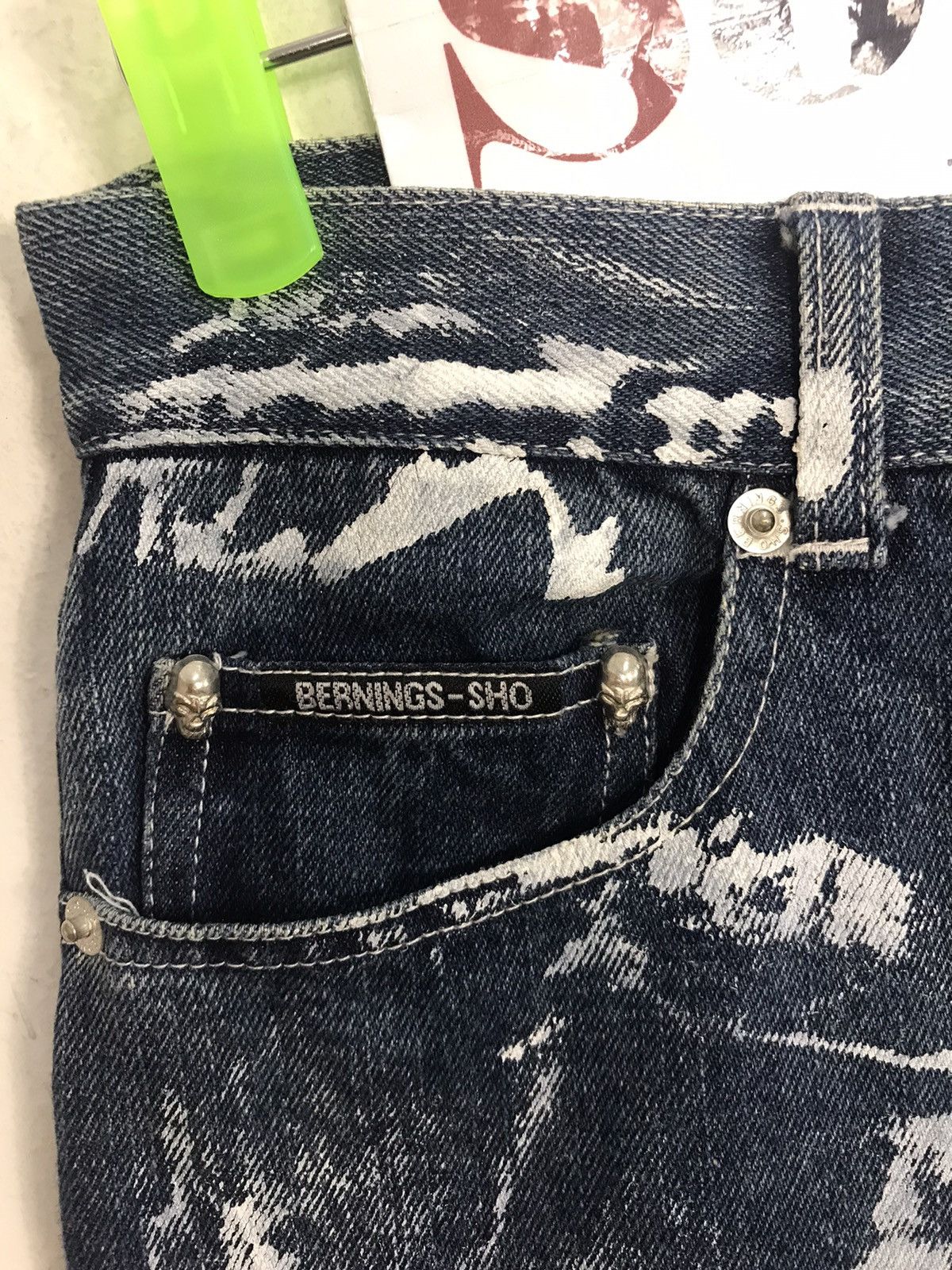 Vintage Vtg Bernings-Sho Overprint Skull Bondage Punk jeans Design Size US 27 - 10 Thumbnail