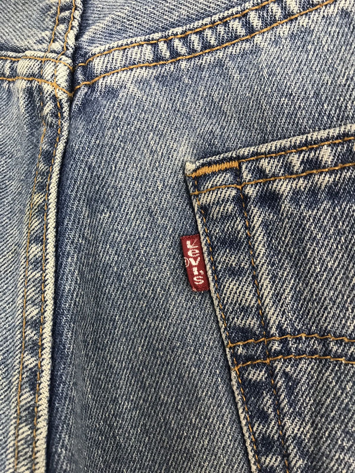 Levi's Vintage Clothing × Vintage Vintage Levi’s Classic Distressed Denim Jeans Size US 29 - 11 Thumbnail