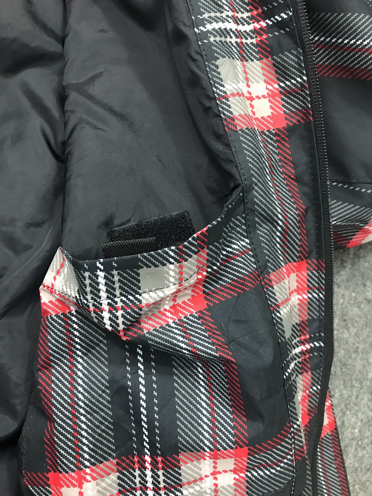 Japanese Brand × Quicksilver Vintage Jaket Quiksilver Ski Zipper Hoodie Size US L / EU 52-54 / 3 - 13 Thumbnail