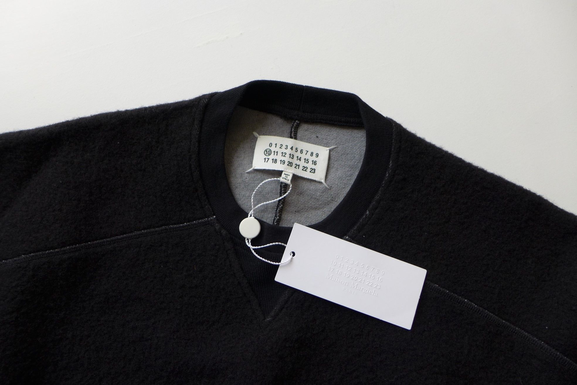 Maison Margiela Margiela FW17 Oversized Sweatshirt - Black Wool Fleece Size US XL / EU 56 / 4 - 3 Thumbnail