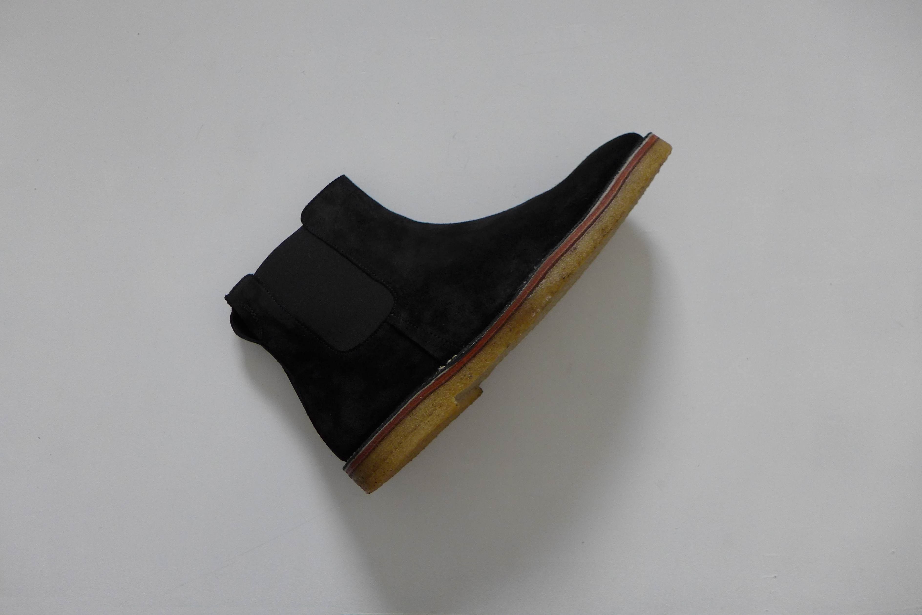 Folk Brandon Chelsea Boots - Black Suede