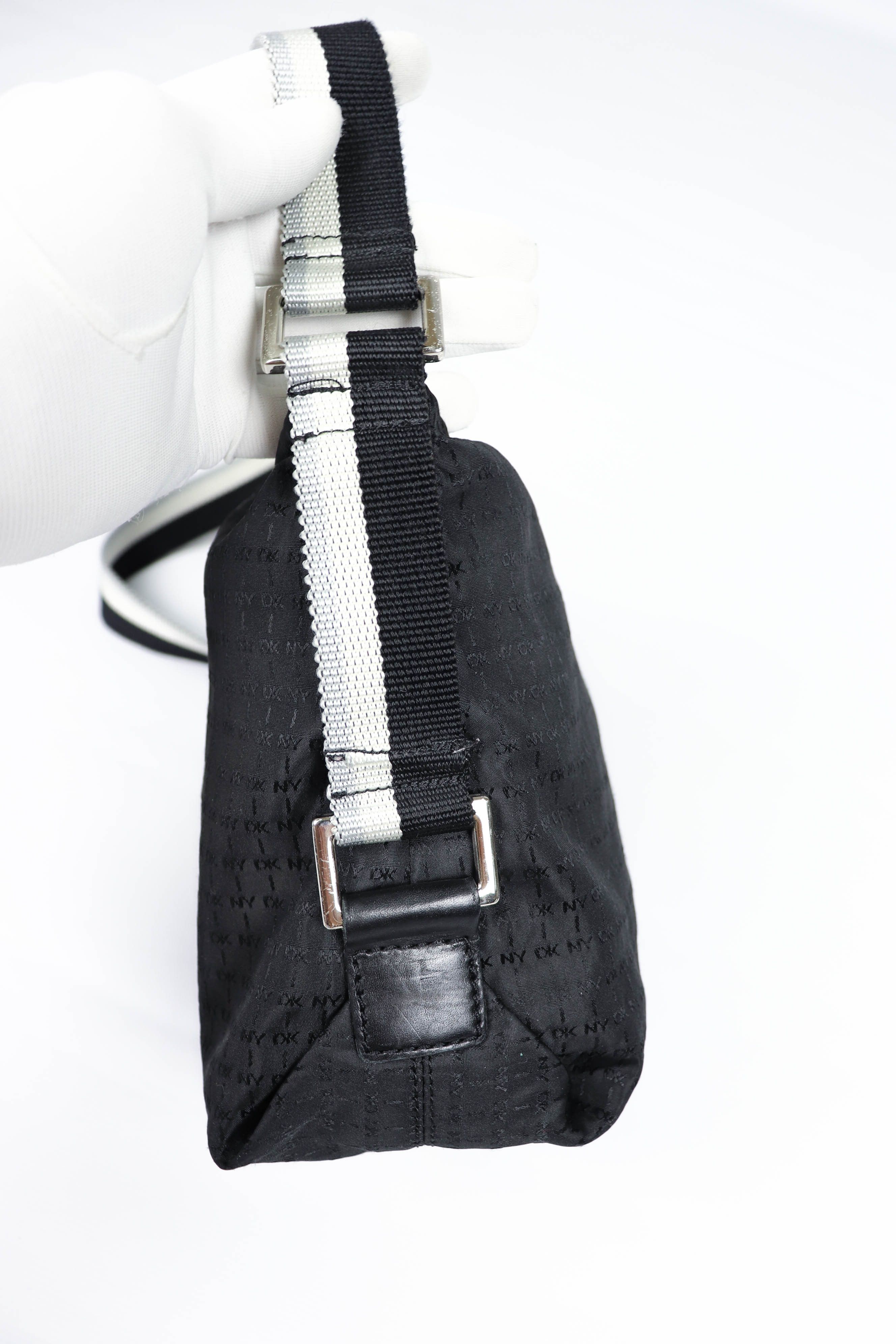 DKNY DKNY Donna Karan New York Black Monogram Shoulder Bag Size ONE SIZE - 8 Thumbnail