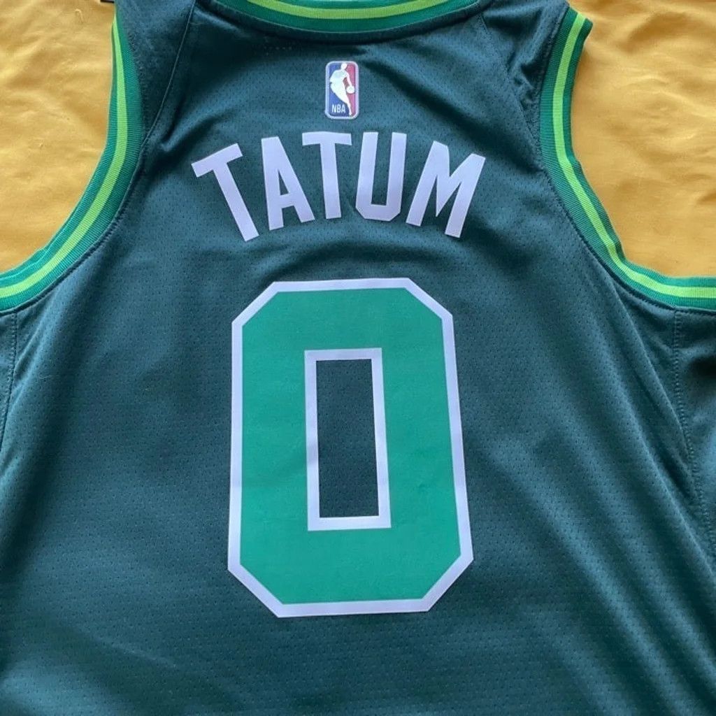 Nike EARNED EDITION Boston Celtics Jayson Tatum Swingman Jersey Size US M / EU 48-50 / 2 - 2 Thumbnail