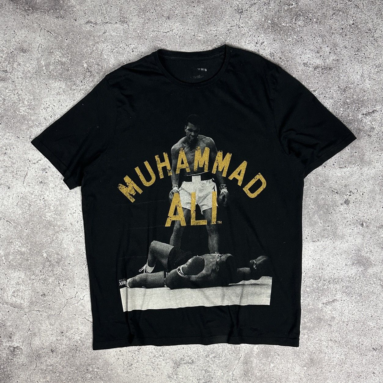 Vintage Vintage 00s Muhammad Ali Legendary Boxer AOP tee sport y2k Size US XXL / EU 58 / 5 - 1 Thumbnail