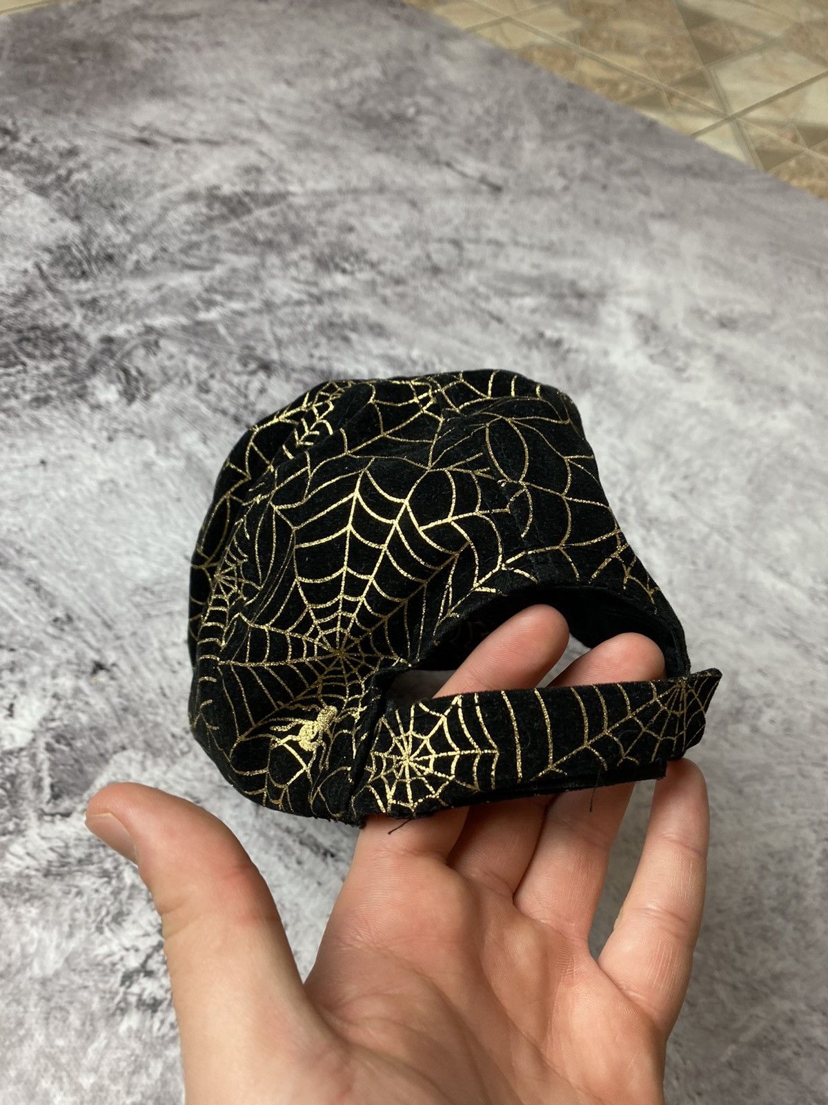 Vintage Vintage black spiderweb and spiders cap Size ONE SIZE - 4 Thumbnail