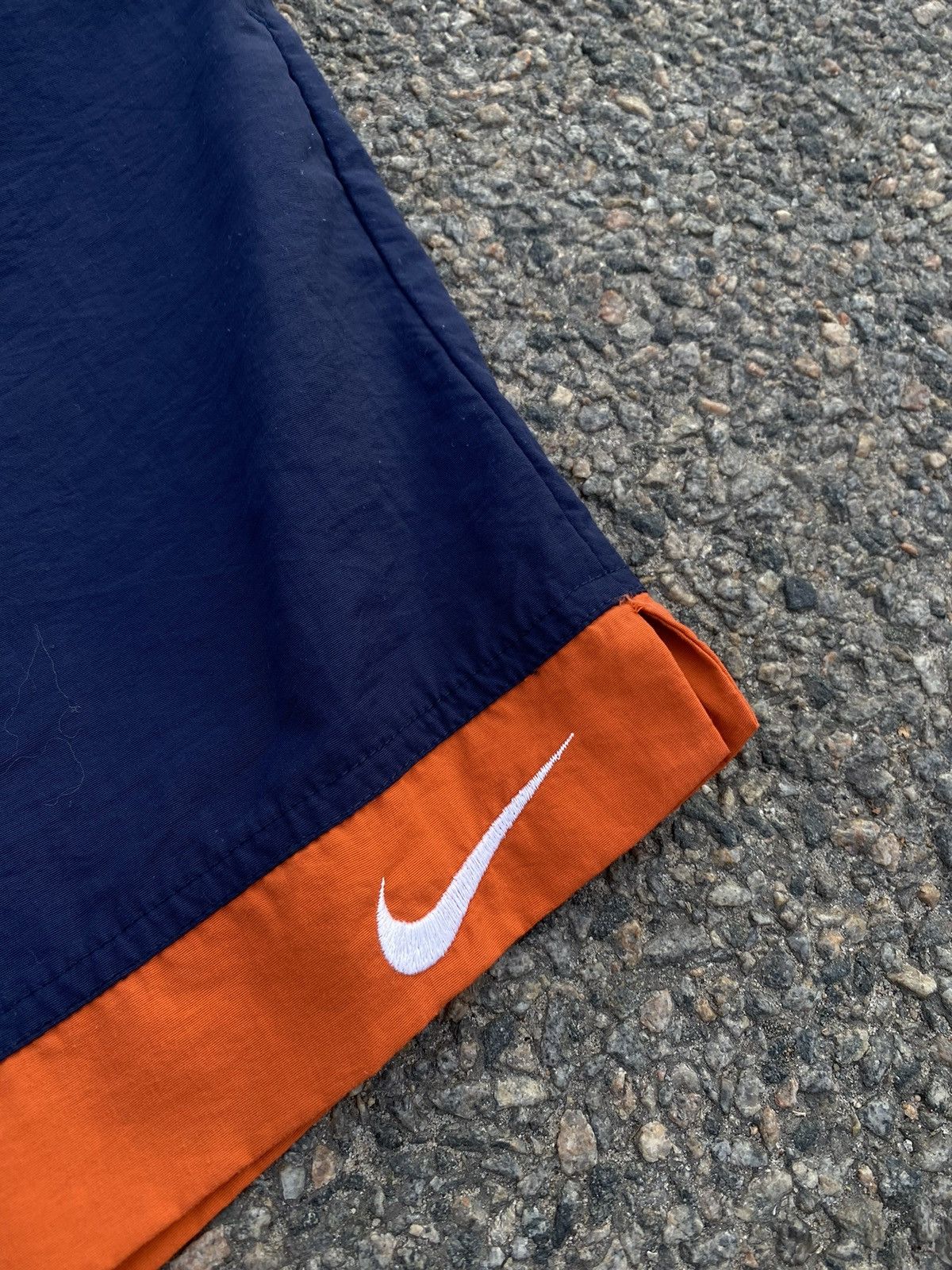Nike × Vintage Mens Vintage Nike nylon shorts 90s streetwear y2k rare acg Size US 32 / EU 48 - 2 Thumbnail