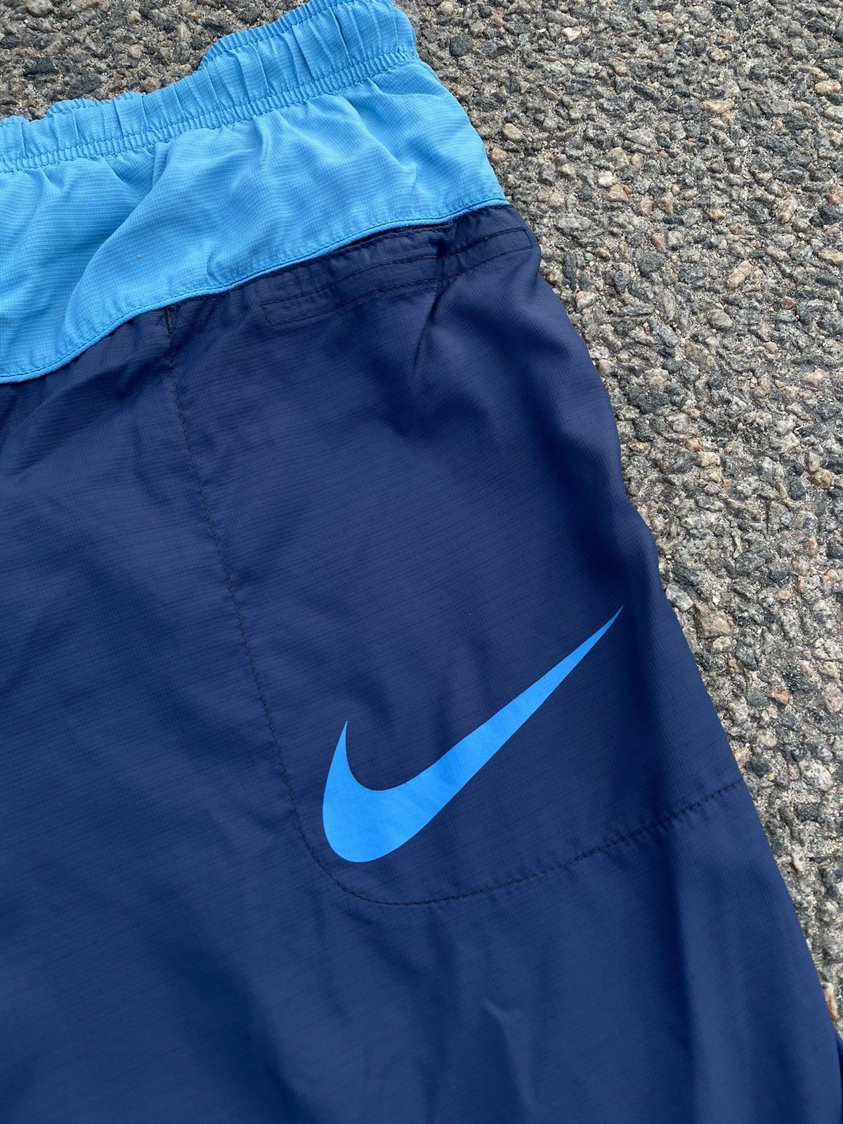 Nike Mens Vintage Nike nylon shorts 90s streetwear y2k rare acg Size US 30 / EU 46 - 2 Thumbnail