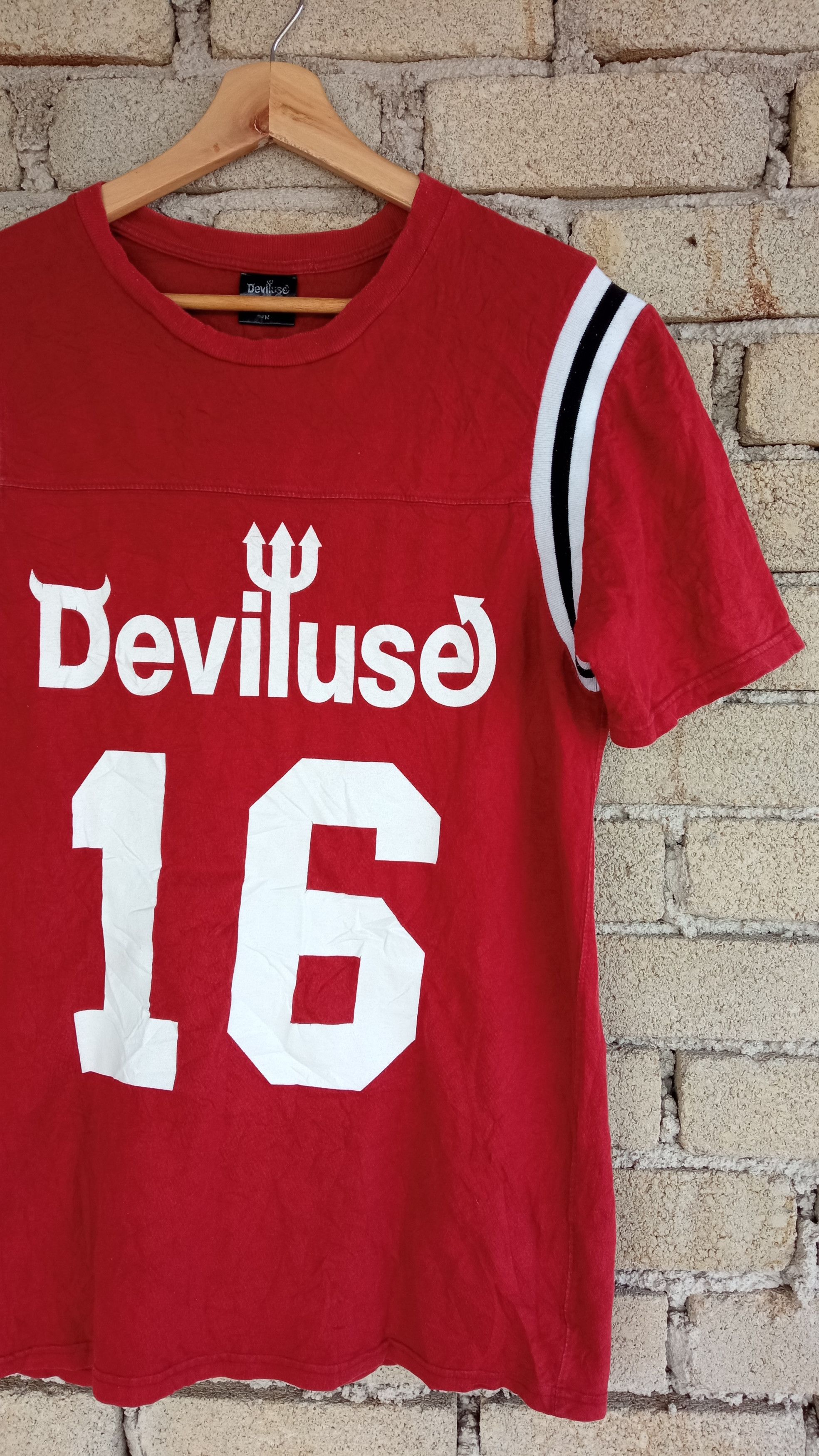 Japanese Brand × Vintage 🔥🔥Vintage Style Deviluse Spellout Logo T-Shirt Size US S / EU 44-46 / 1 - 6 Thumbnail