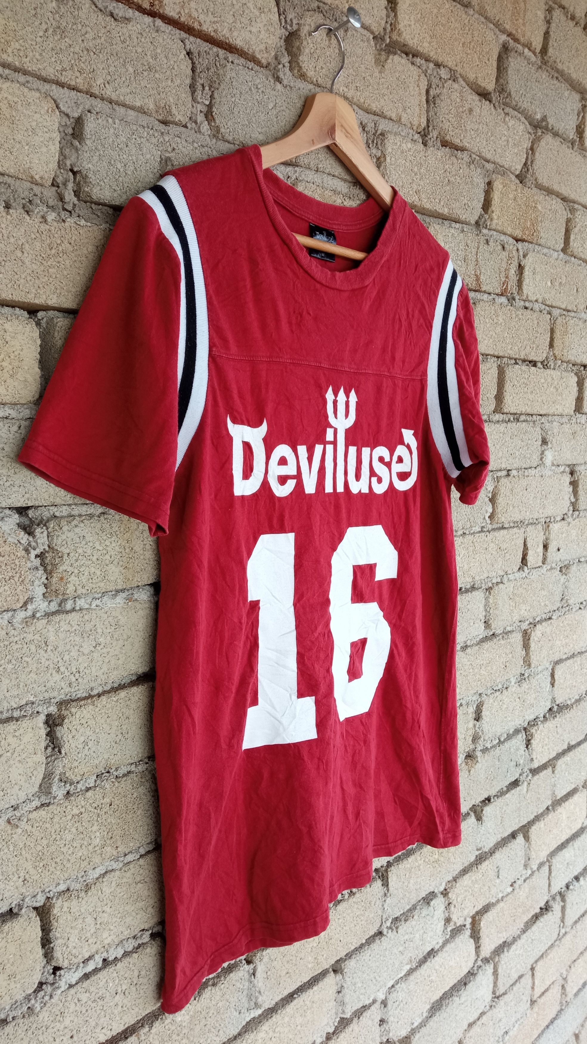 Japanese Brand × Vintage 🔥🔥Vintage Style Deviluse Spellout Logo T-Shirt Size US S / EU 44-46 / 1 - 4 Thumbnail